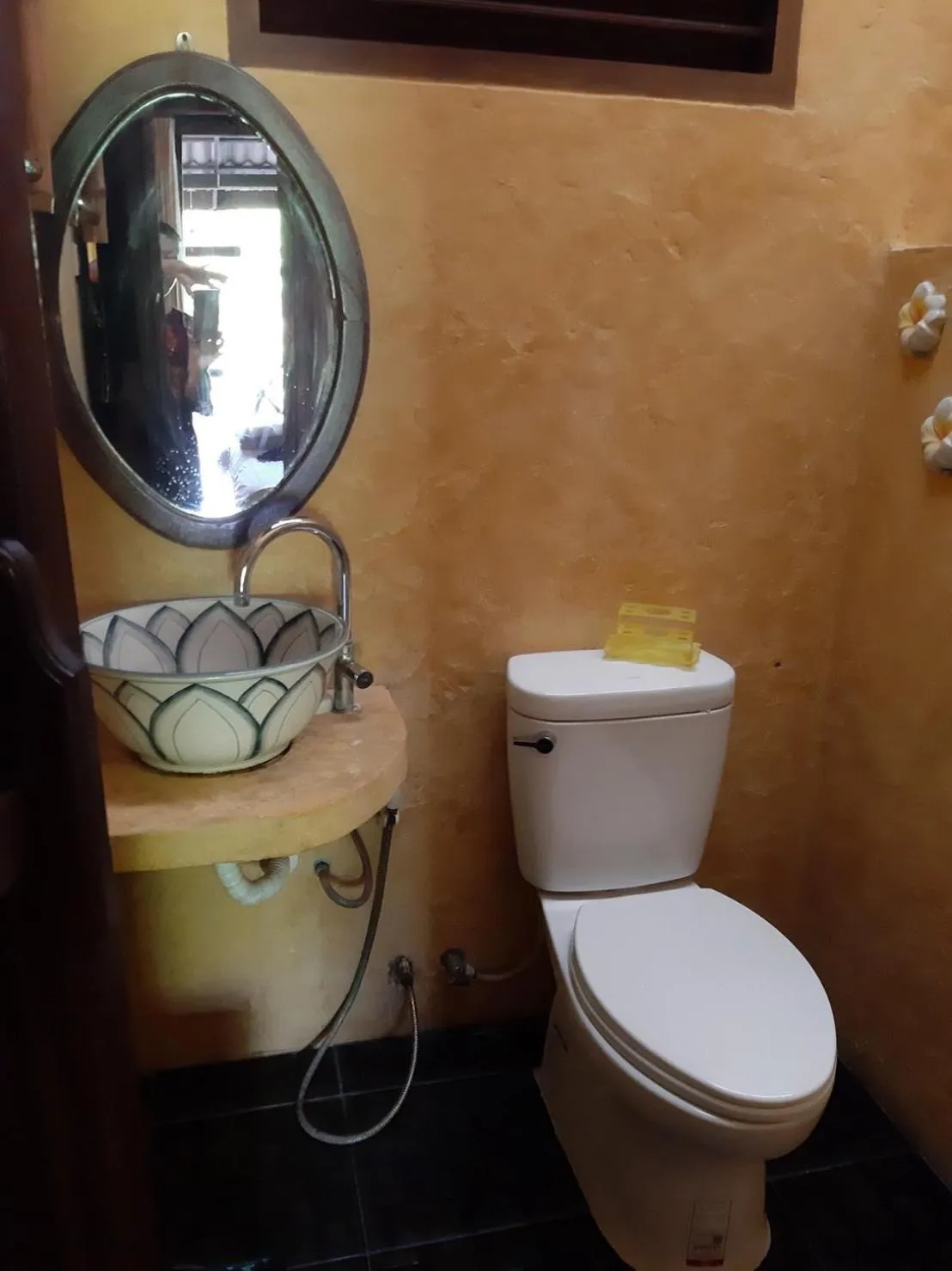 Bathroom in BaanSuanLeelawadee Resort Amphawa