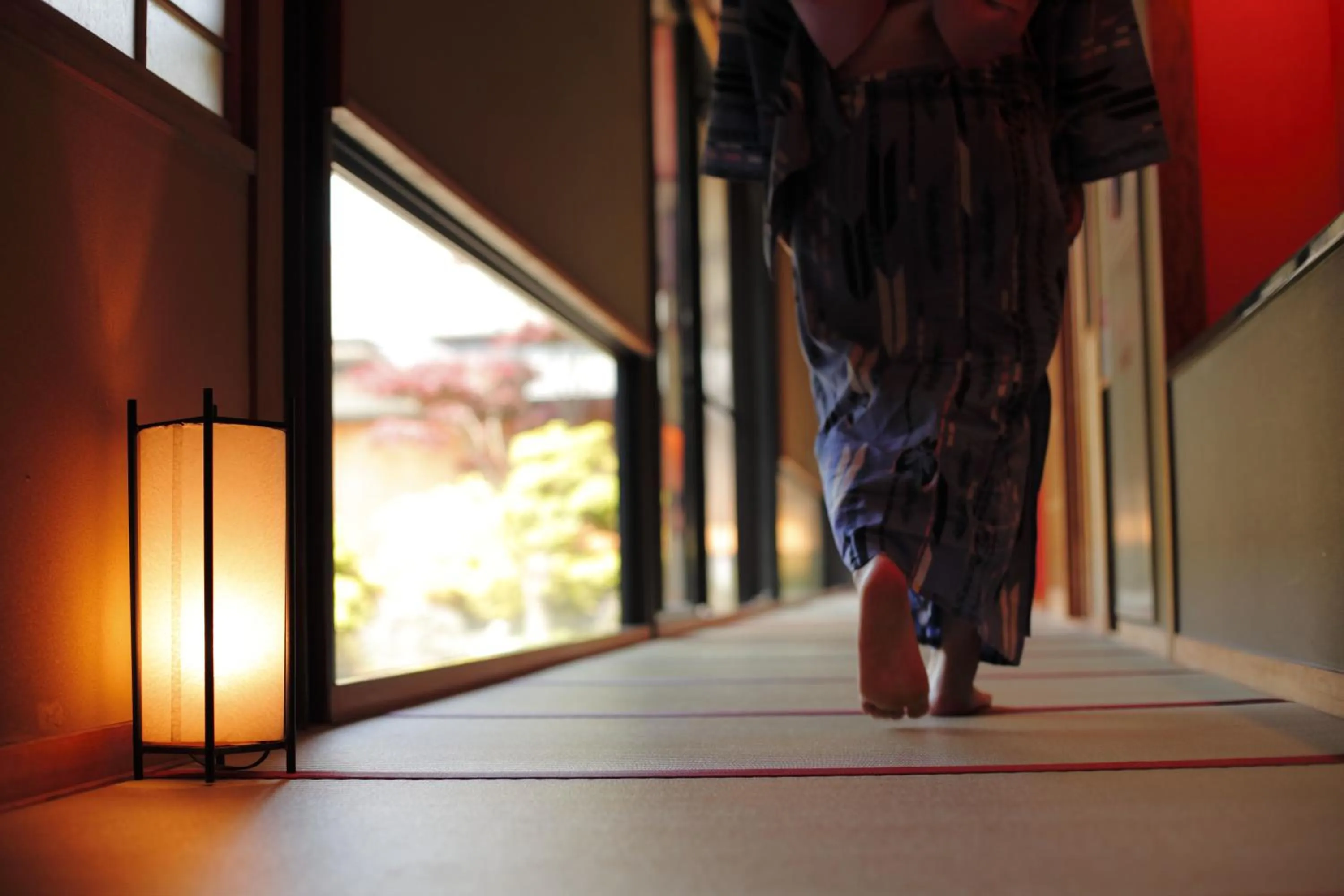 People in Onishiya Suishoen