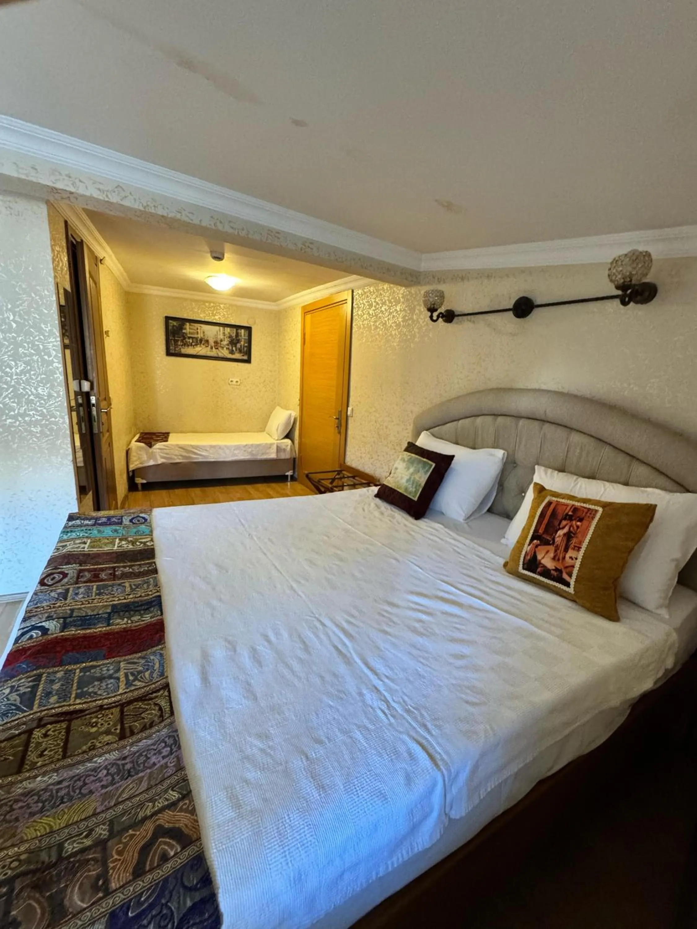 Bed in Hotel Ipekyolu