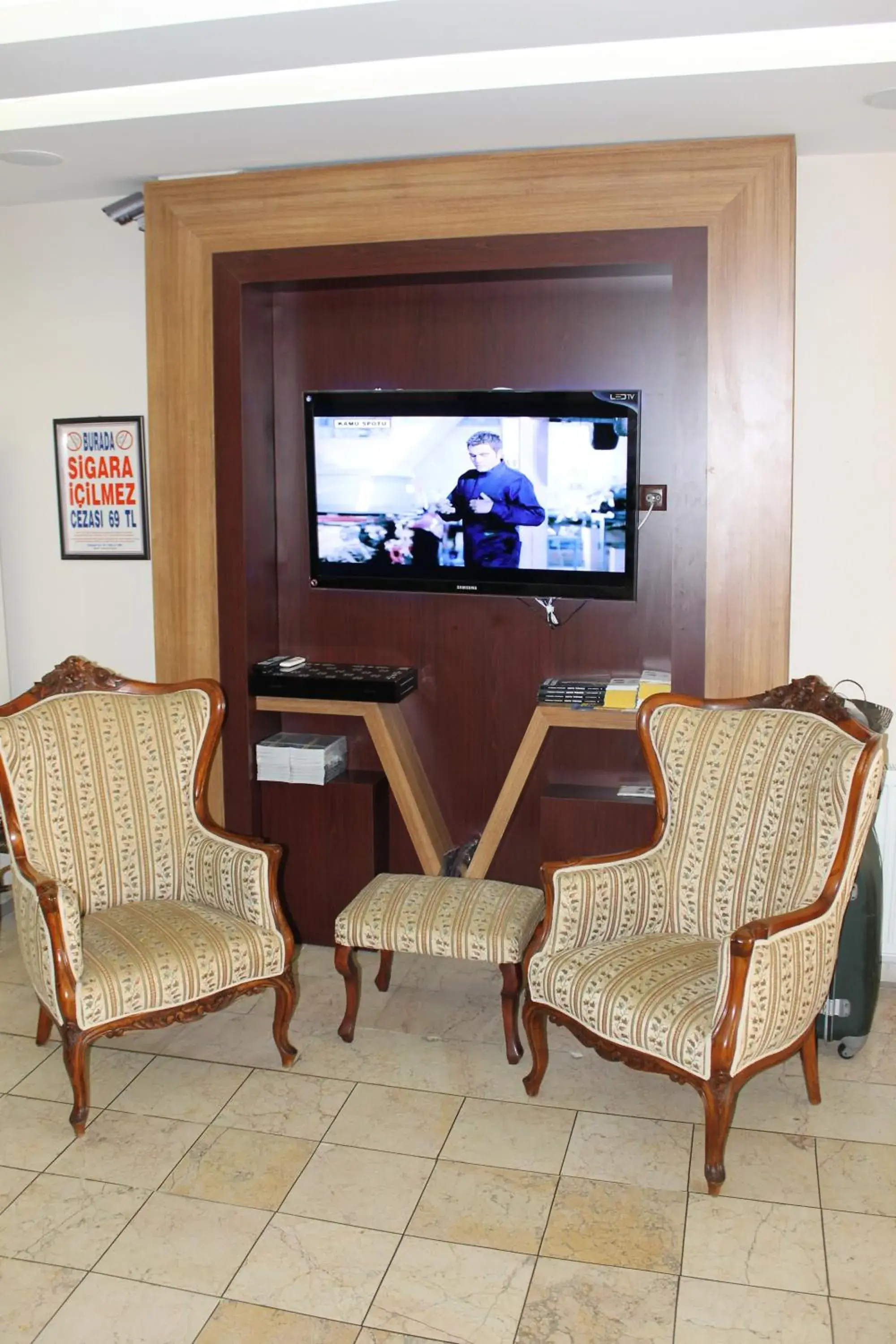 Lobby or reception in Hotel Ipekyolu Lobby or reception in Hotel Ipekyolu