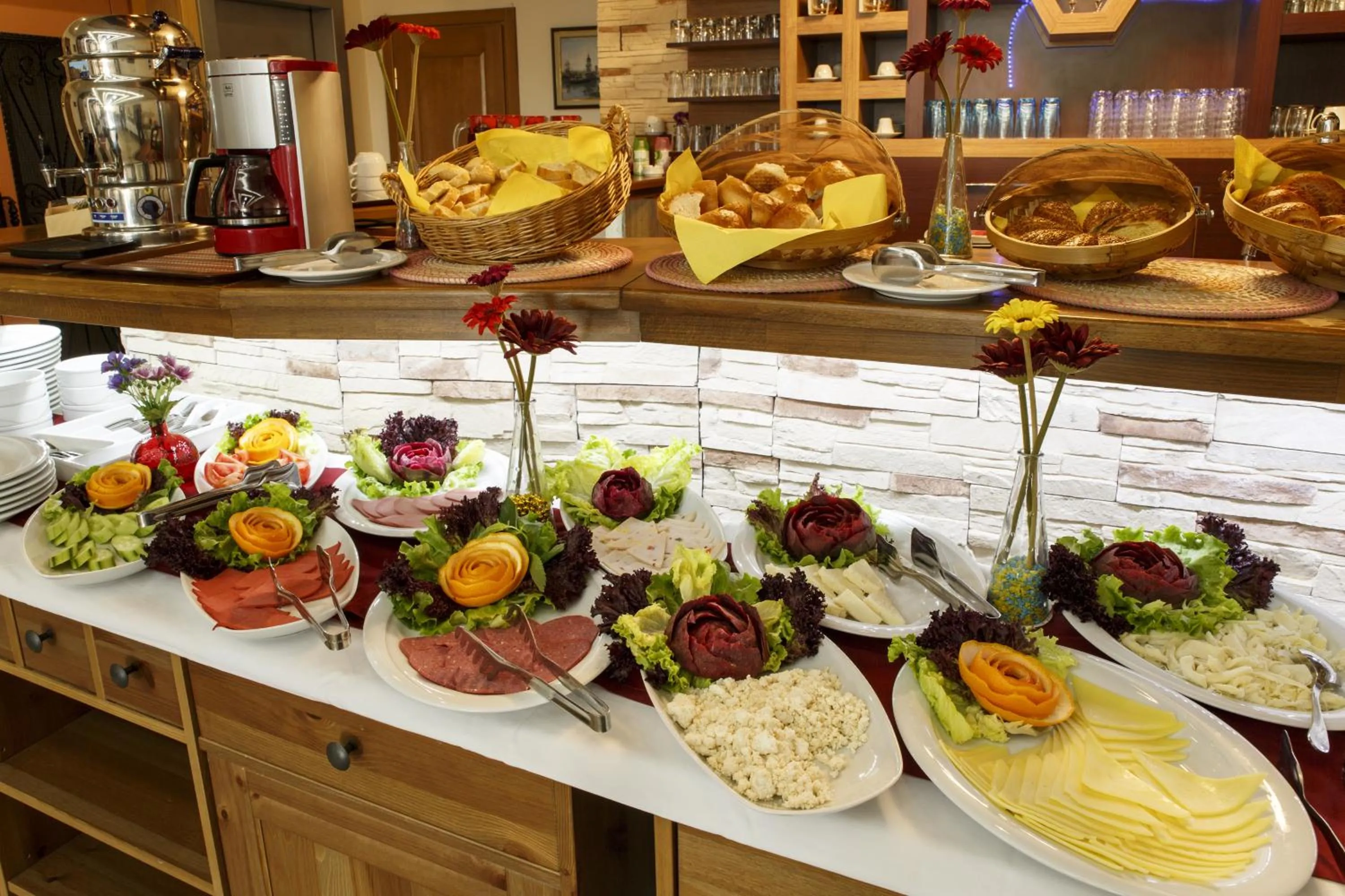 Breakfast in Hotel Ipekyolu