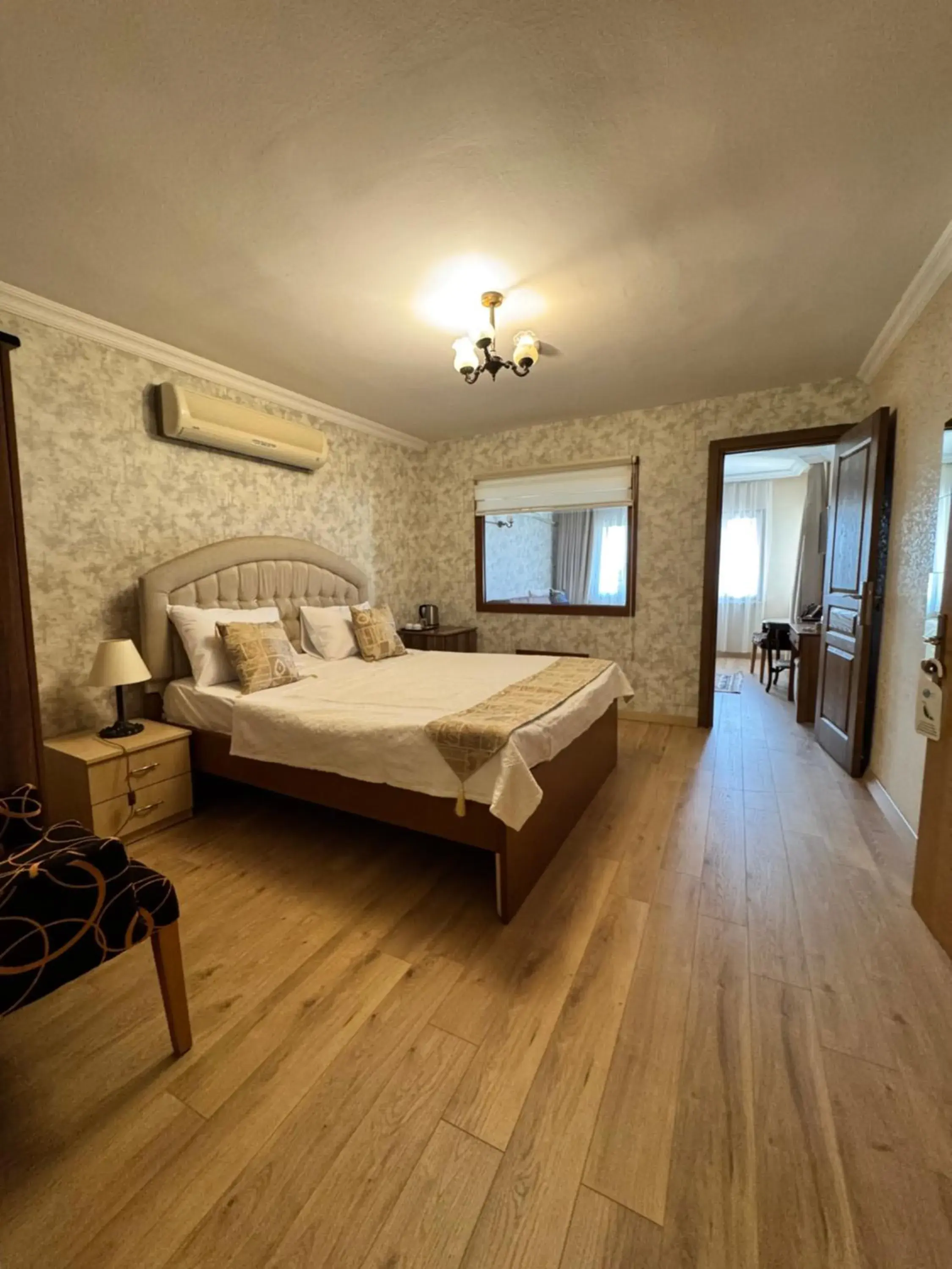 Quadruple Room with Sea View in Hotel Ipekyolu Quadruple Room with Sea View in Hotel Ipekyolu