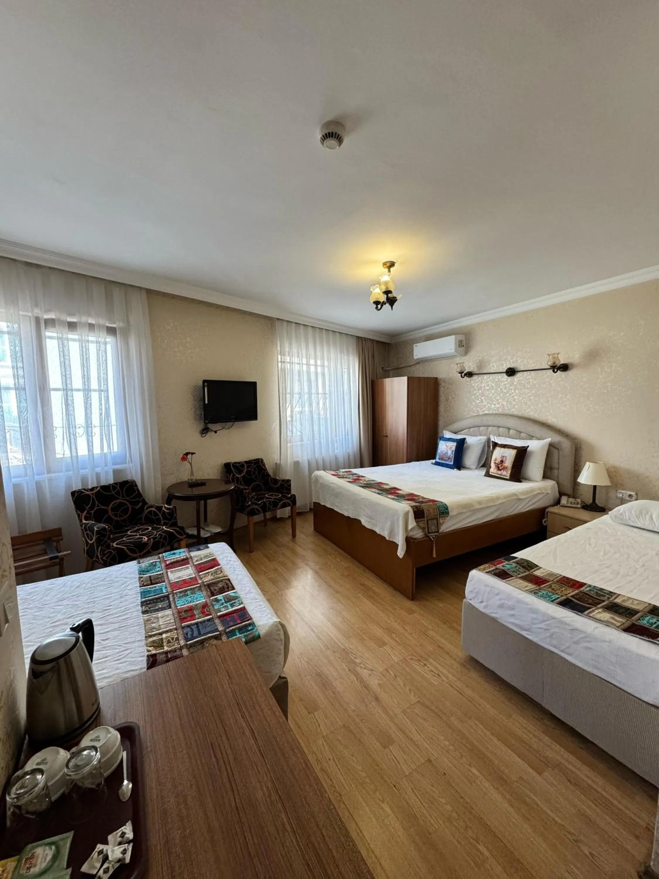 View (from property/room), Bed in Hotel Ipekyolu