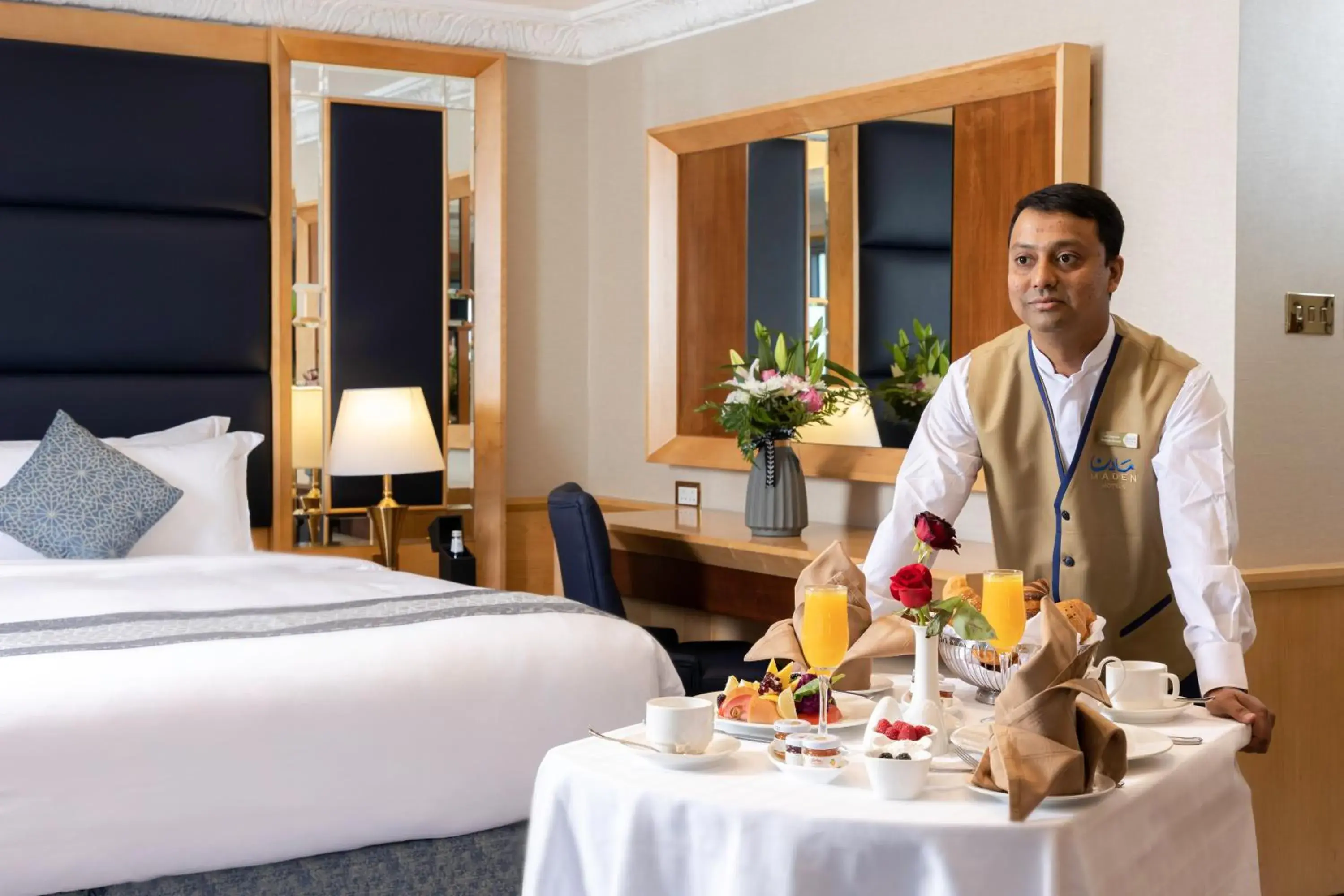 Staff, Bed in MADEN Hotel Staff, Bed in MADEN Hotel