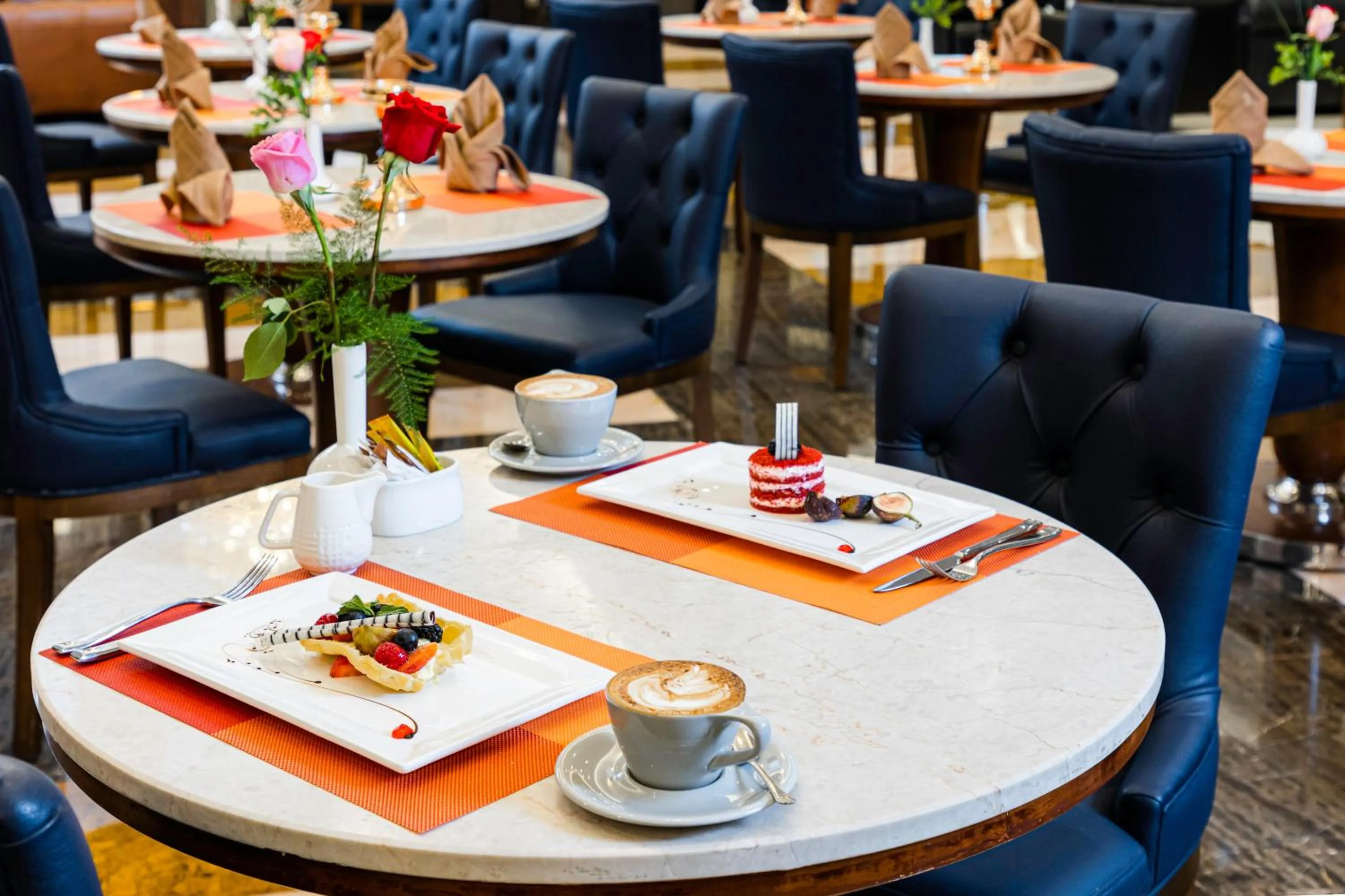 Restaurant/places to eat in MADEN Hotel