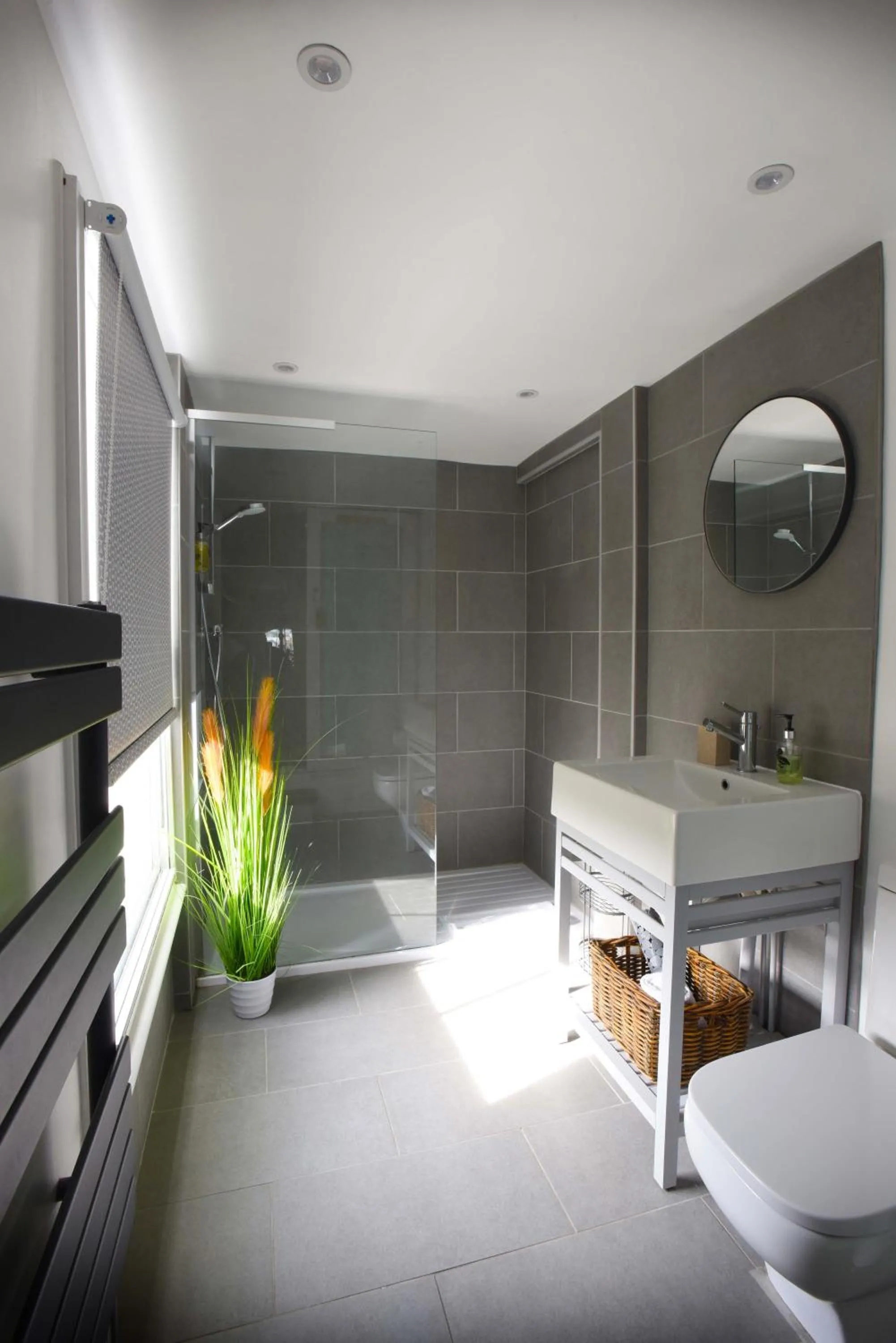 The Ultimate Group Complex, Hens & Celebrations at The Old Fire Station Canterbury, 3 Homes