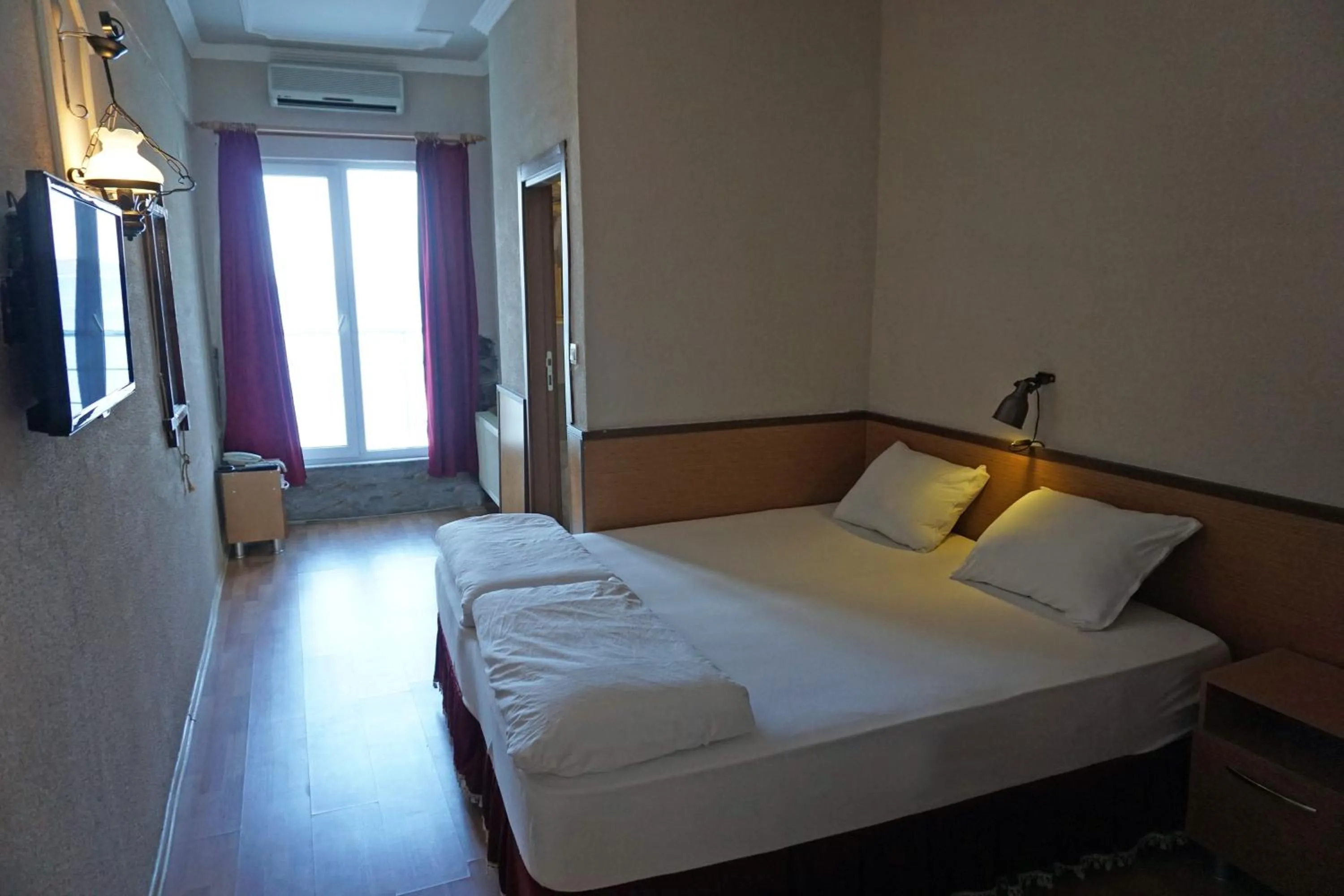 Bedroom, Bed in Aqua Boss Hotel