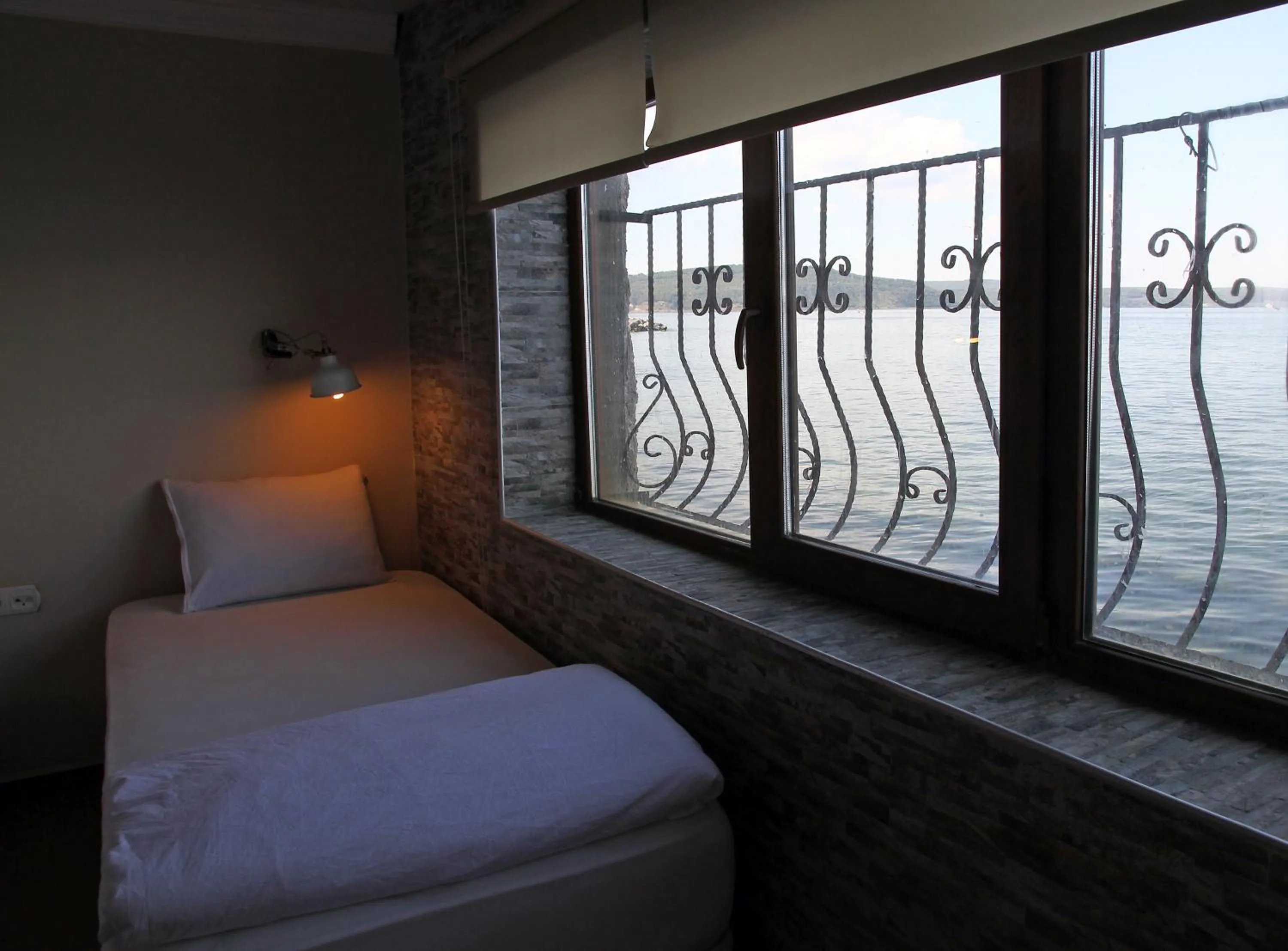 Sea view, Bed in Aqua Boss Hotel