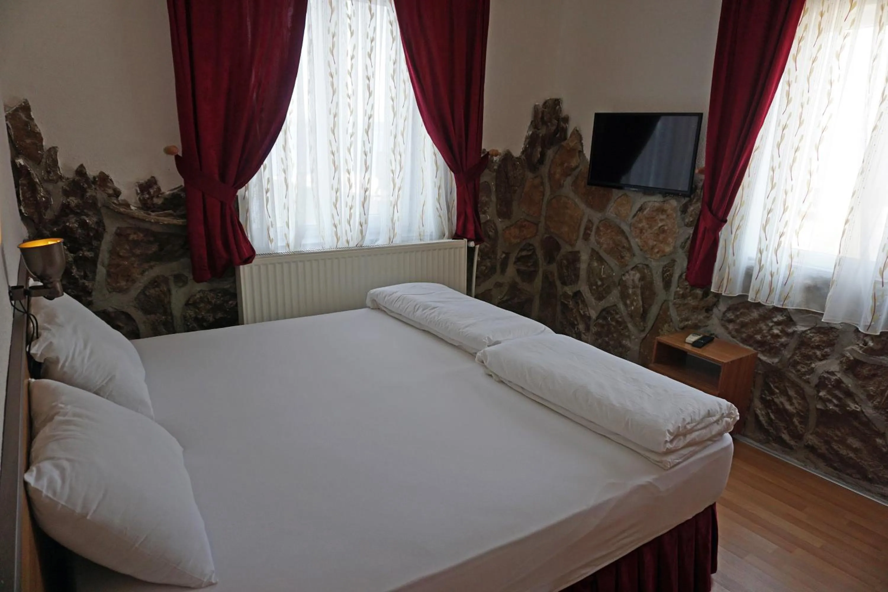 Bedroom, Bed in Aqua Boss Hotel