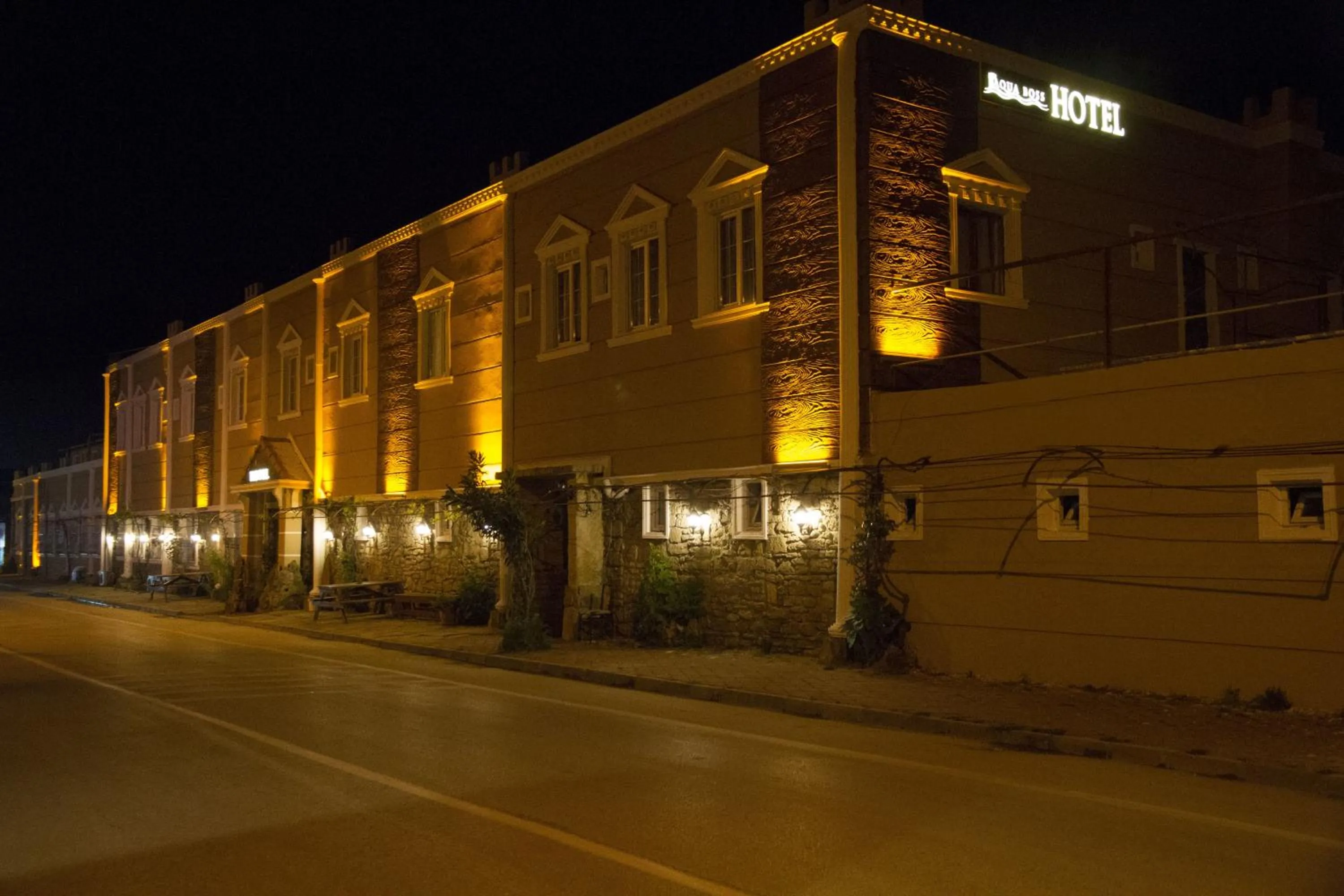 Facade/entrance in Aqua Boss Hotel