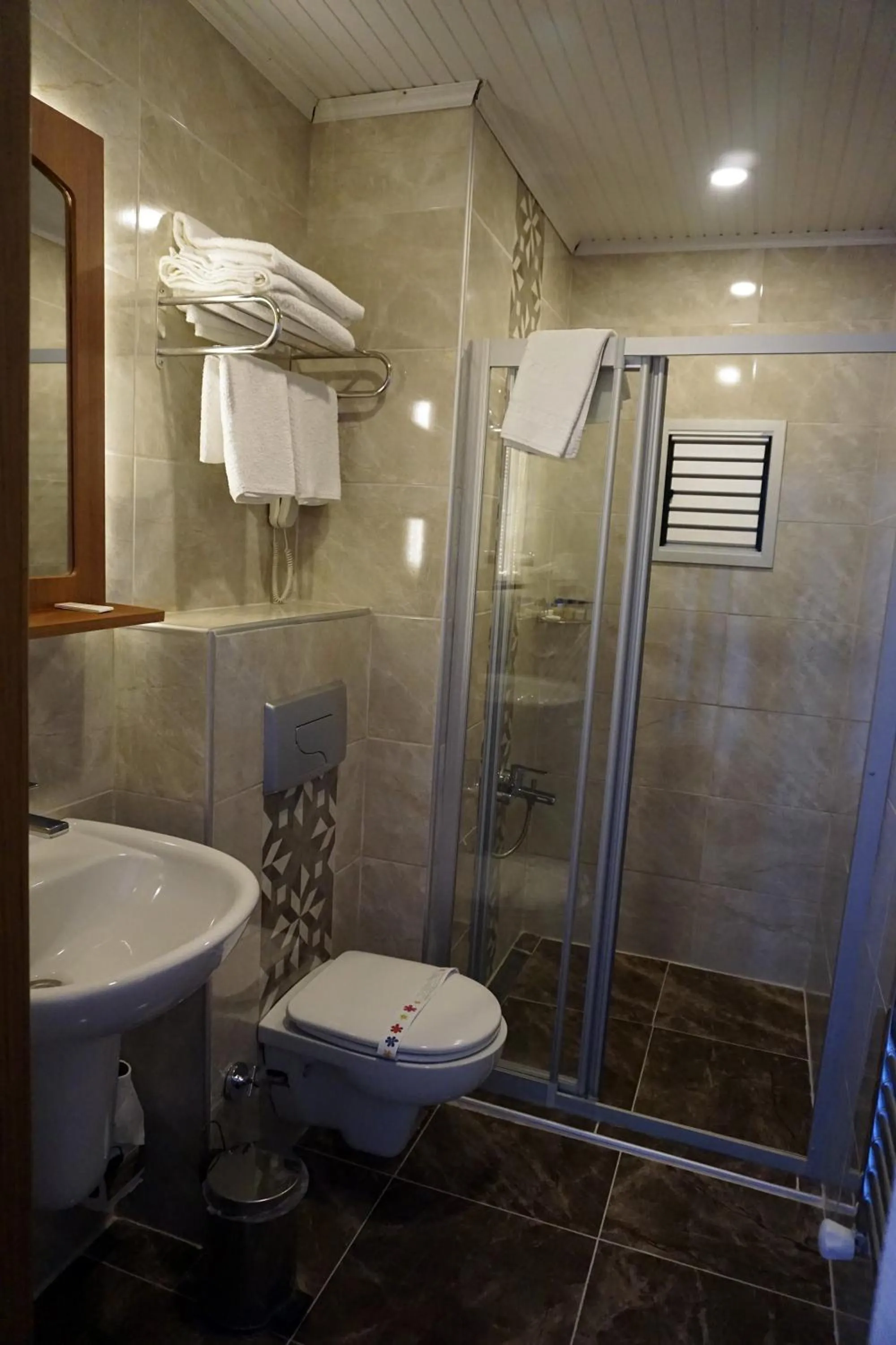 Shower in Aqua Boss Hotel