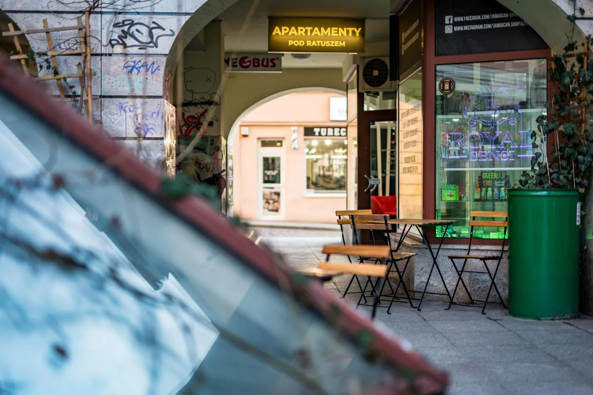 Facade/entrance in Pod Ratuszem