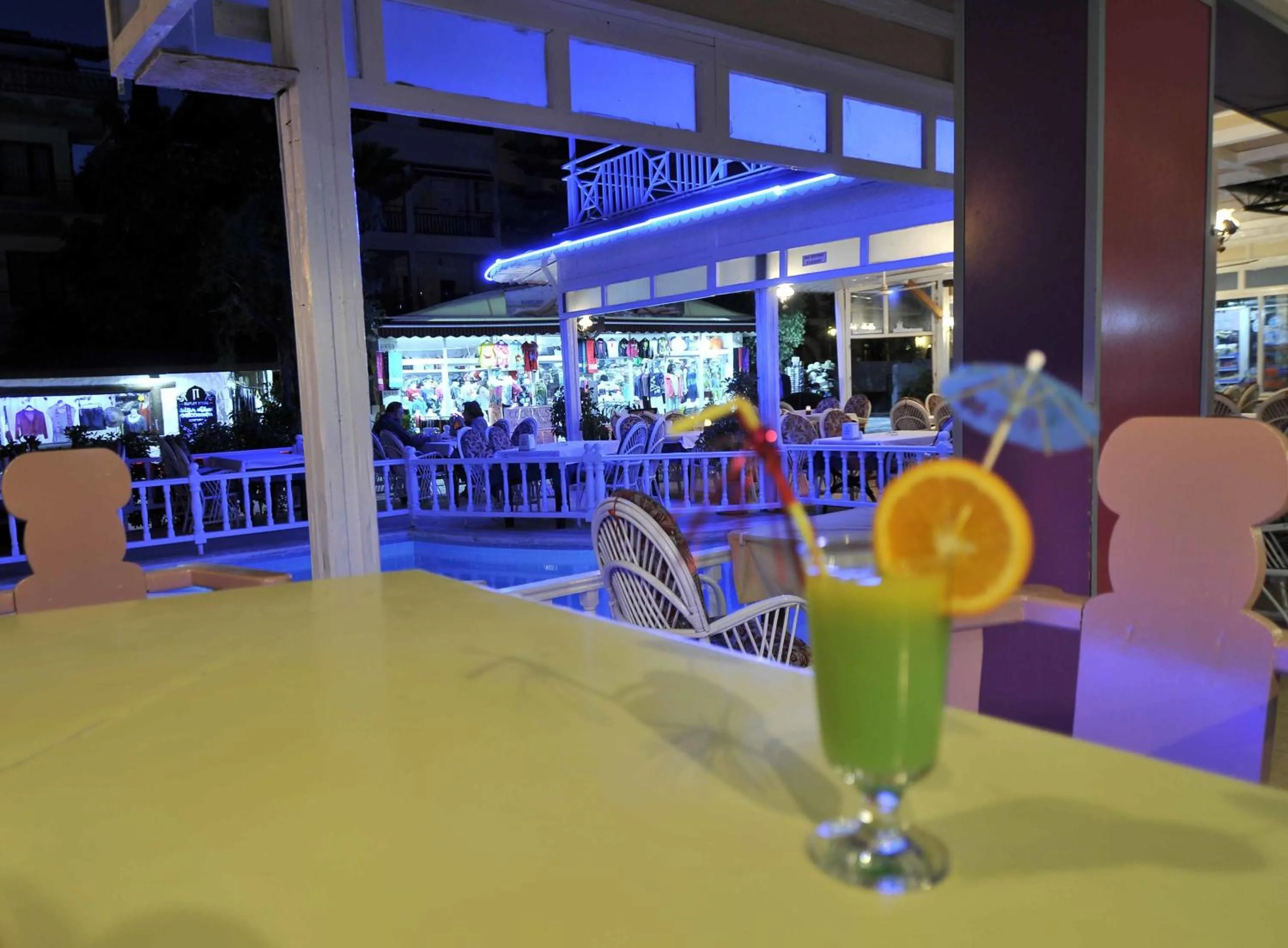 Sun Kiss Hotel