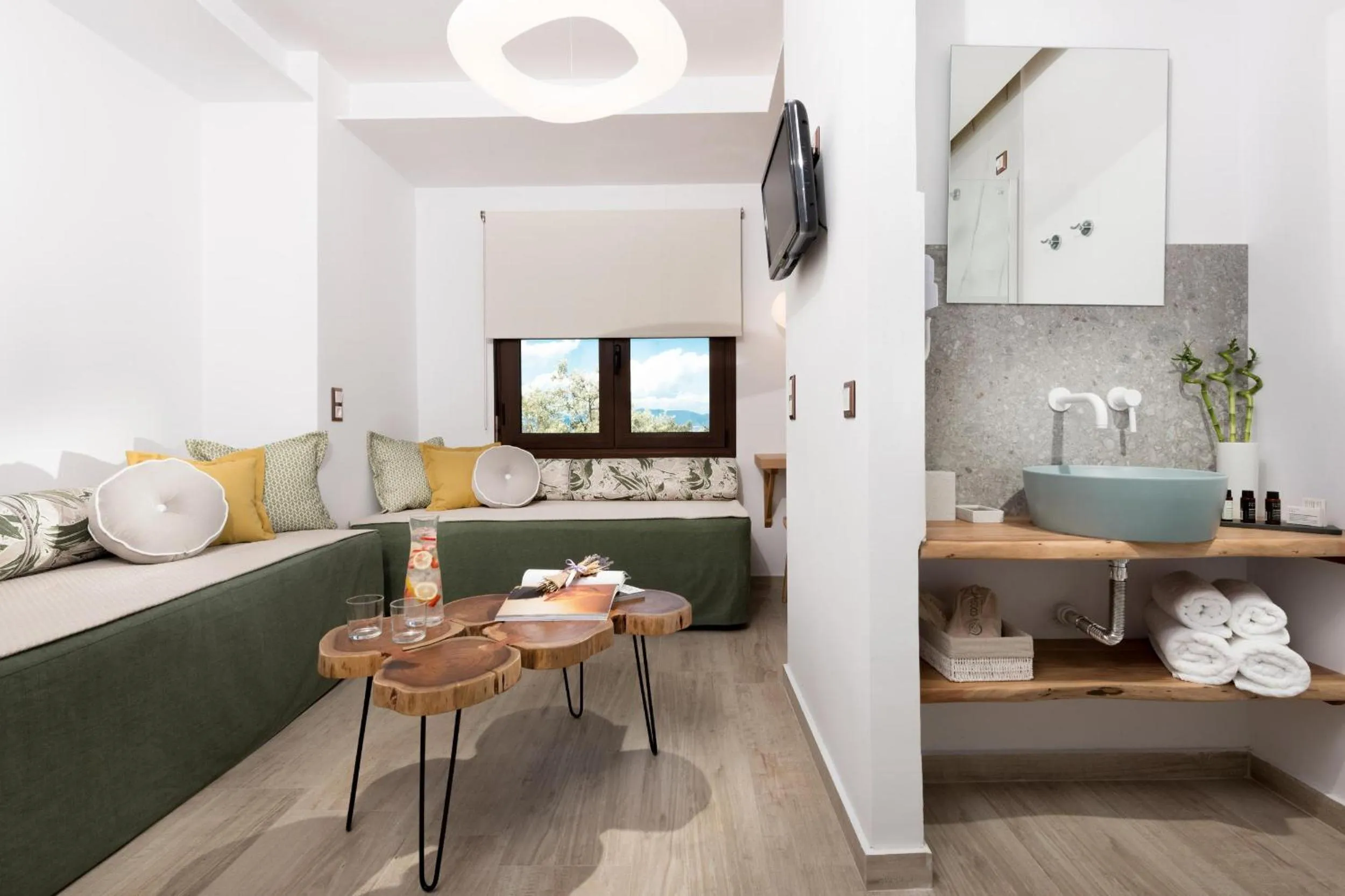 Decorative detail in Hotel Villa Natassa