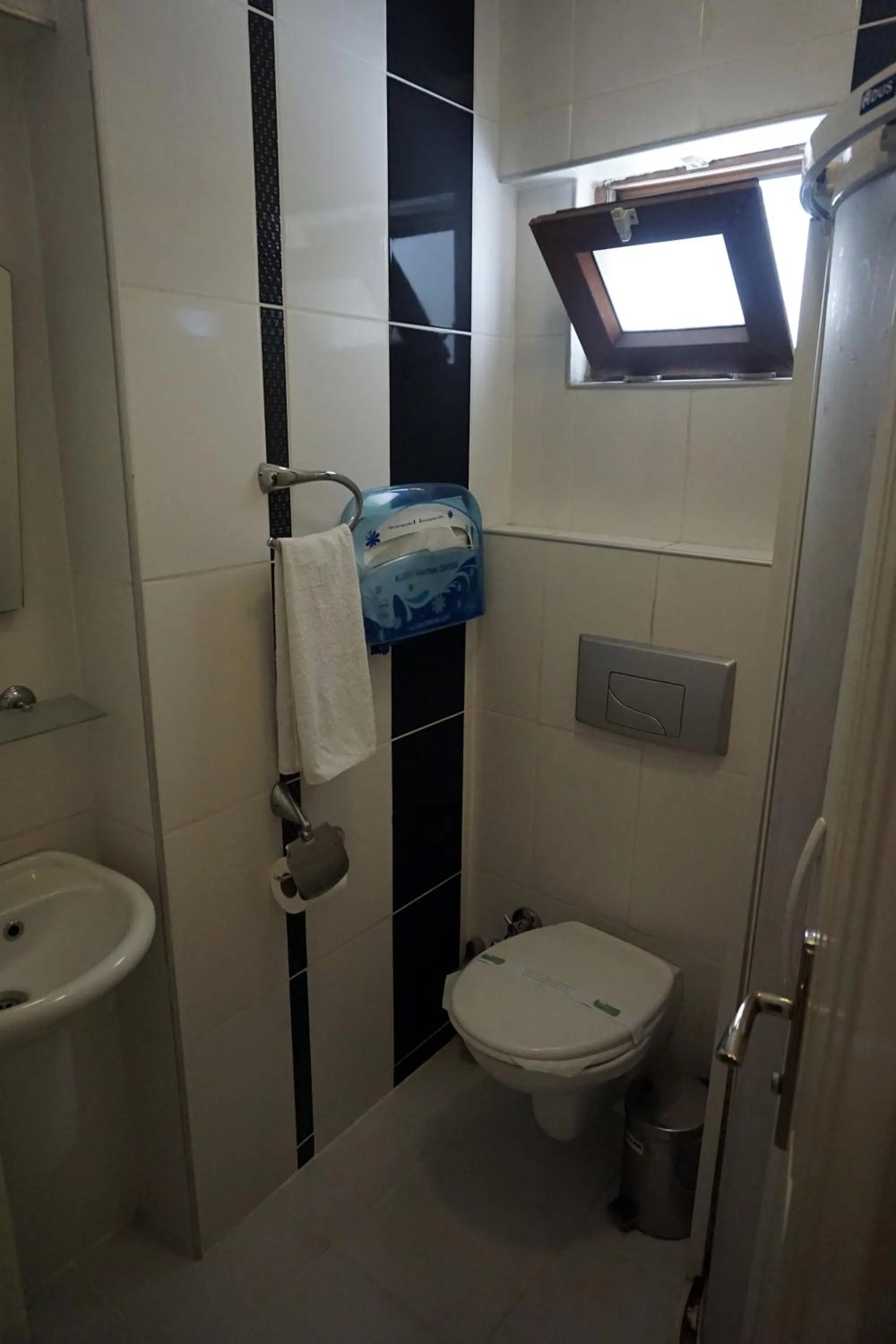 Shower in Boss Hotel