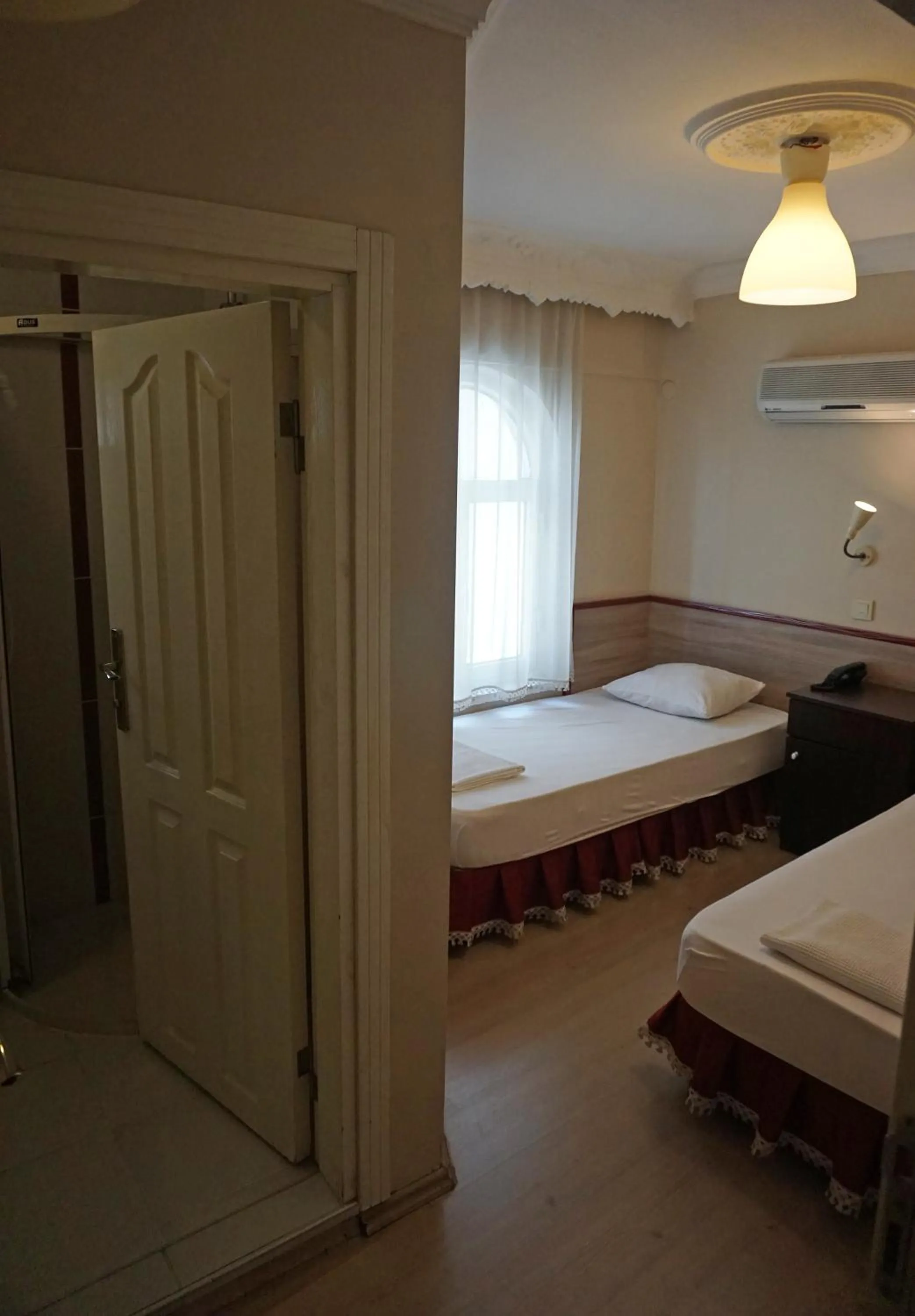 Shower in Boss Hotel