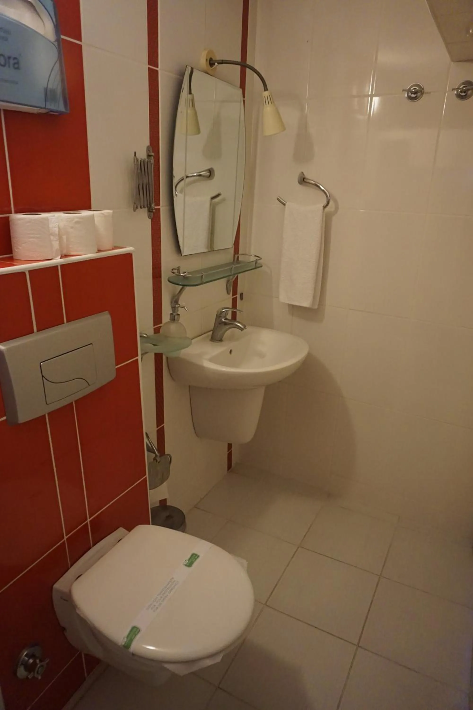 Shower in Boss Hotel