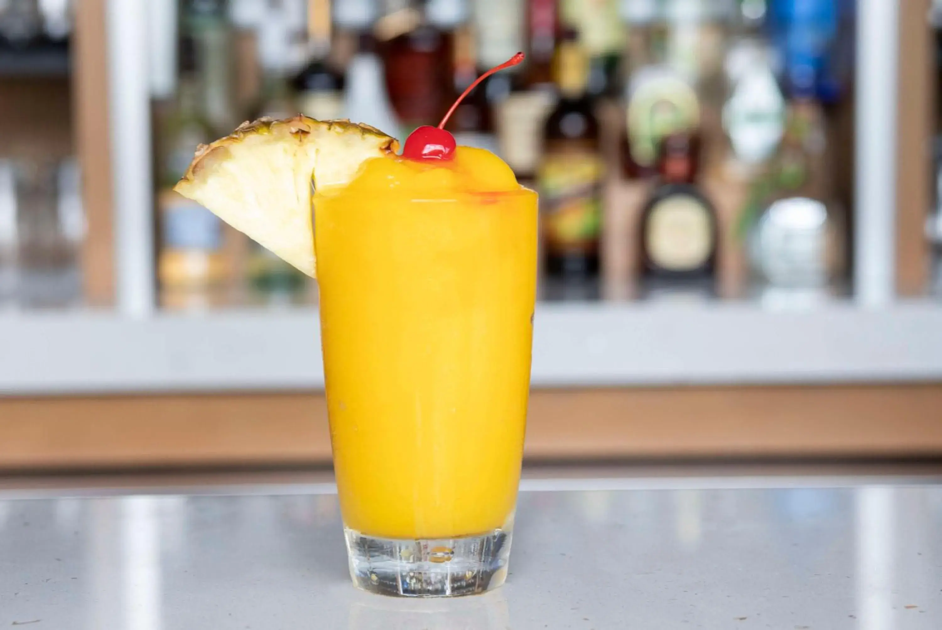 Lounge or bar in Hyatt House across from Universal Orlando Resort Lounge or bar in Hyatt House across from Universal Orlando Resort