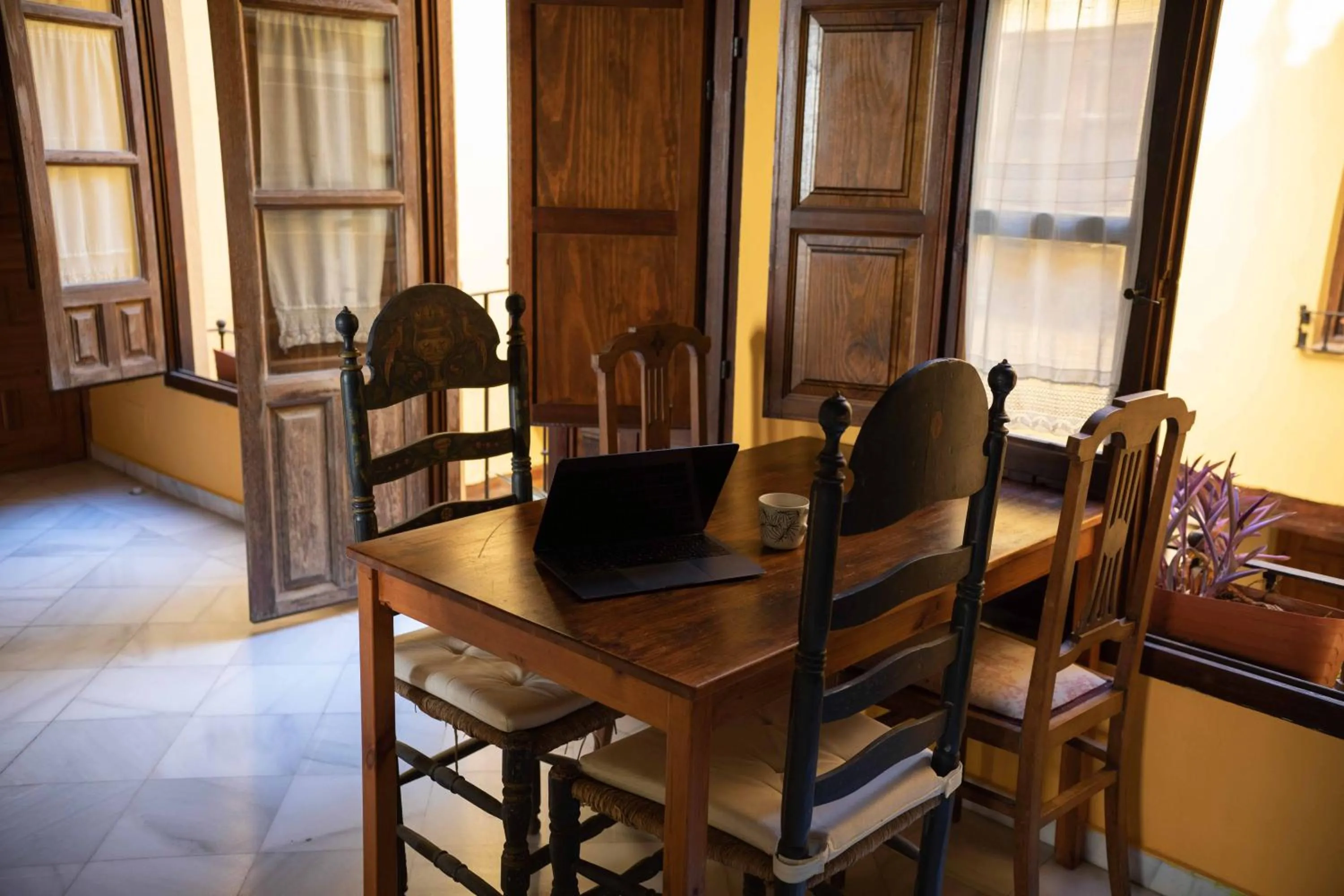 Alh Patio Apartamentos