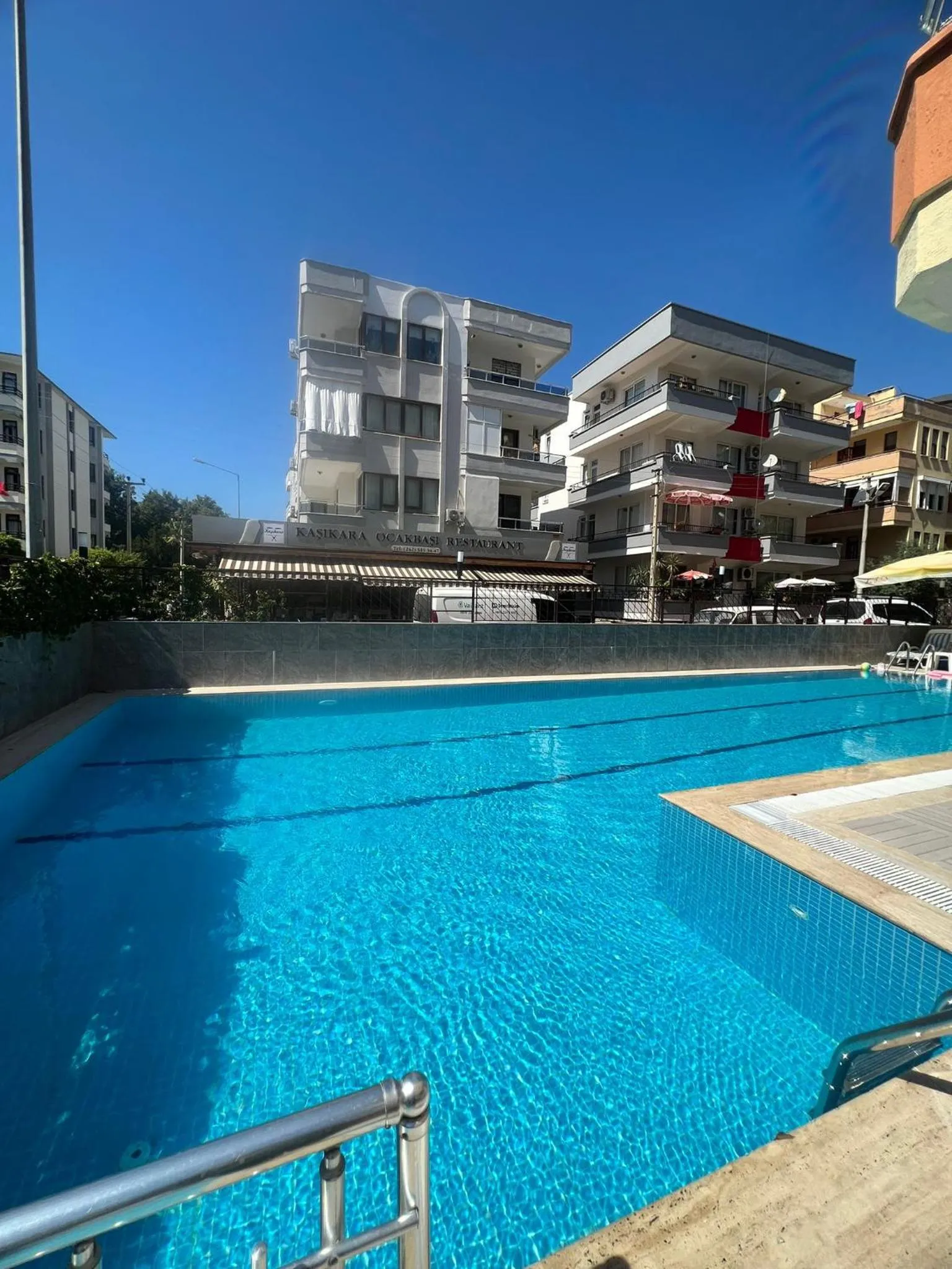 Swimming pool in Safran Apart Hotel