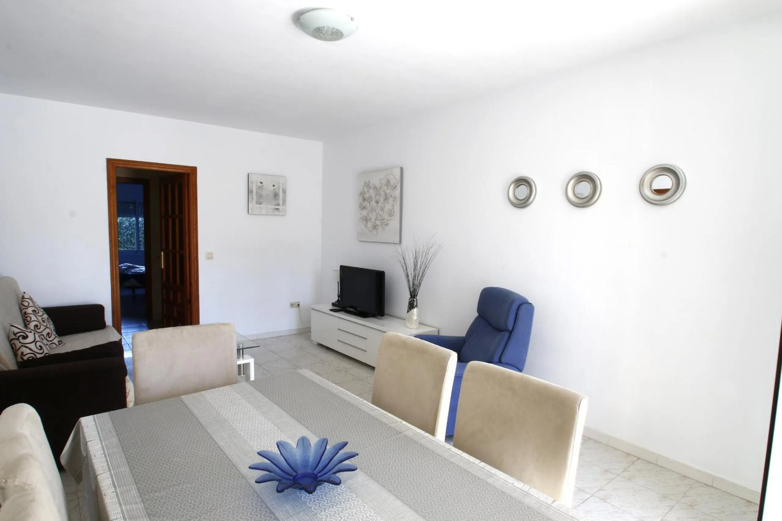 Dining area in Casa Rosales 5