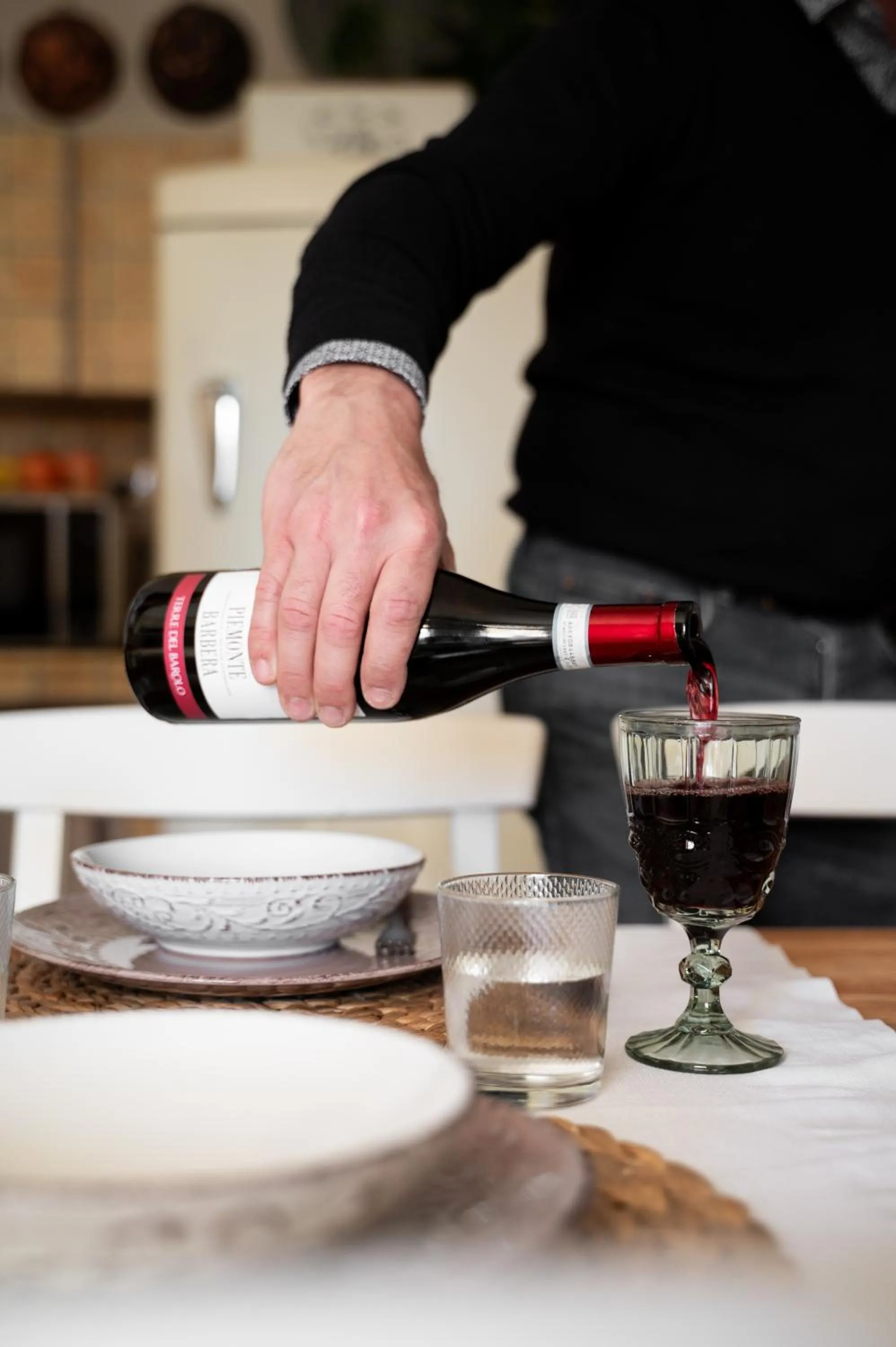 kitchen in Baita Naturas con piscina idromassaggio calda, privata e gratuita