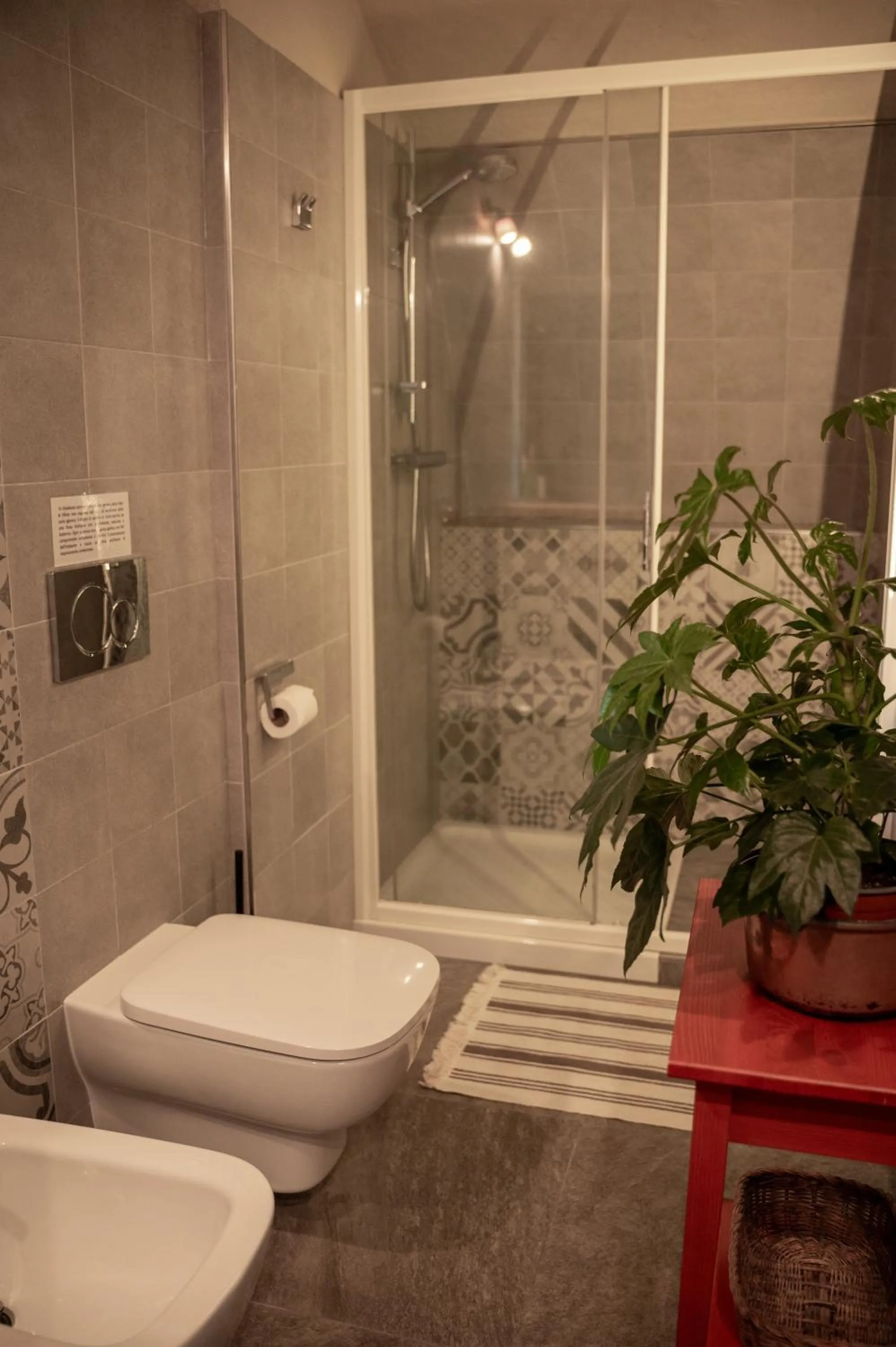 Bathroom in Baita Naturas con piscina idromassaggio calda, privata e gratuita