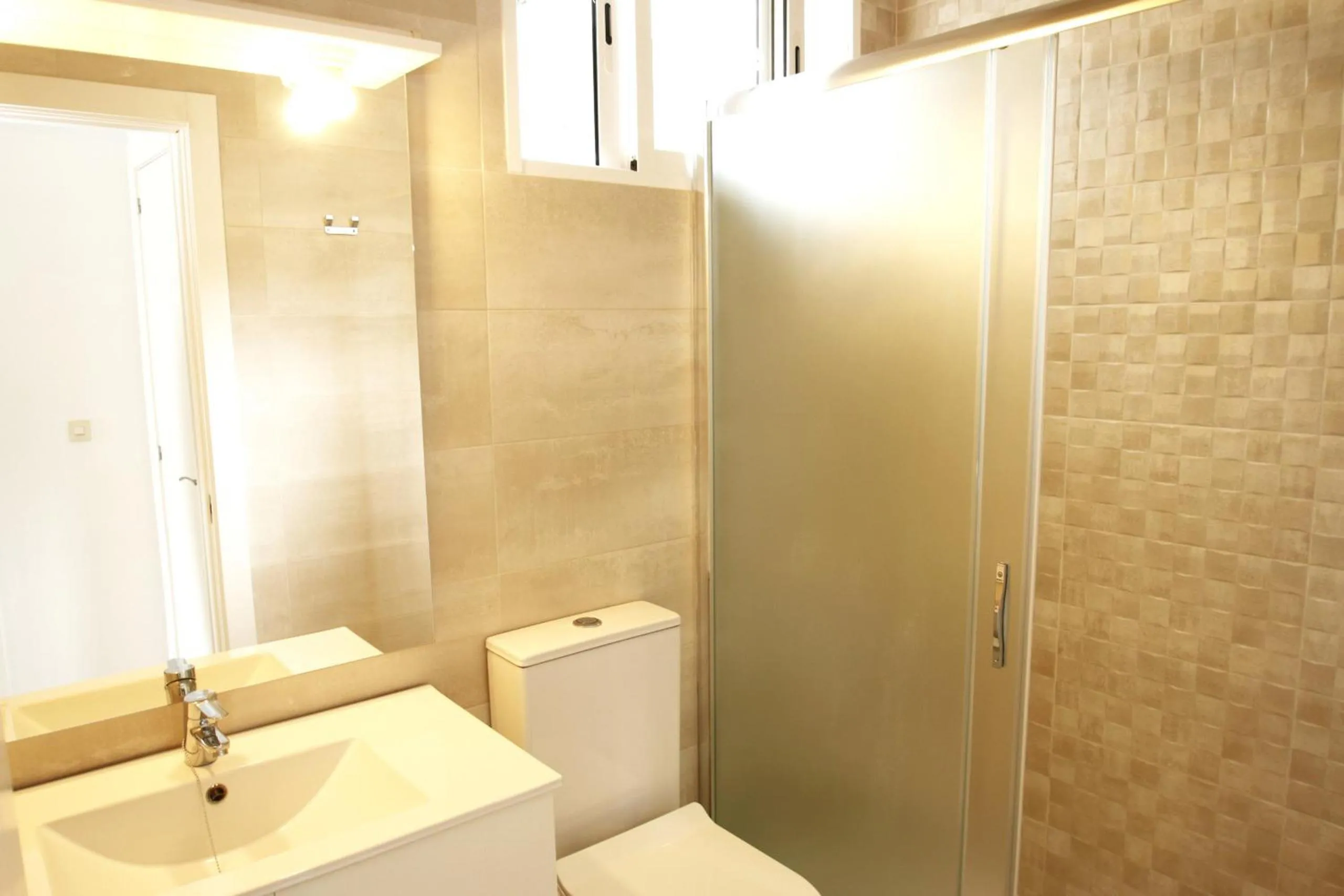 Bathroom in Las Marinas B