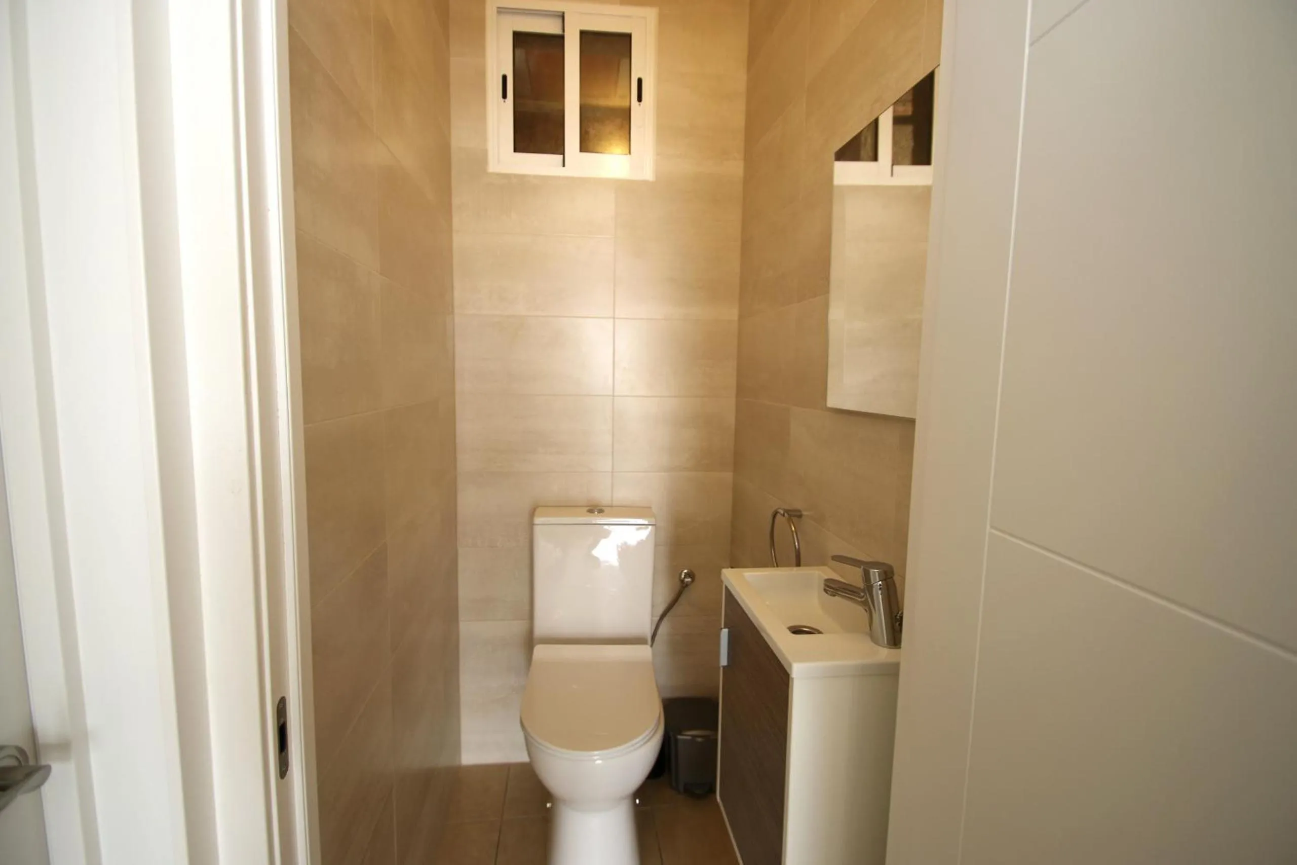 Bathroom in Las Marinas B