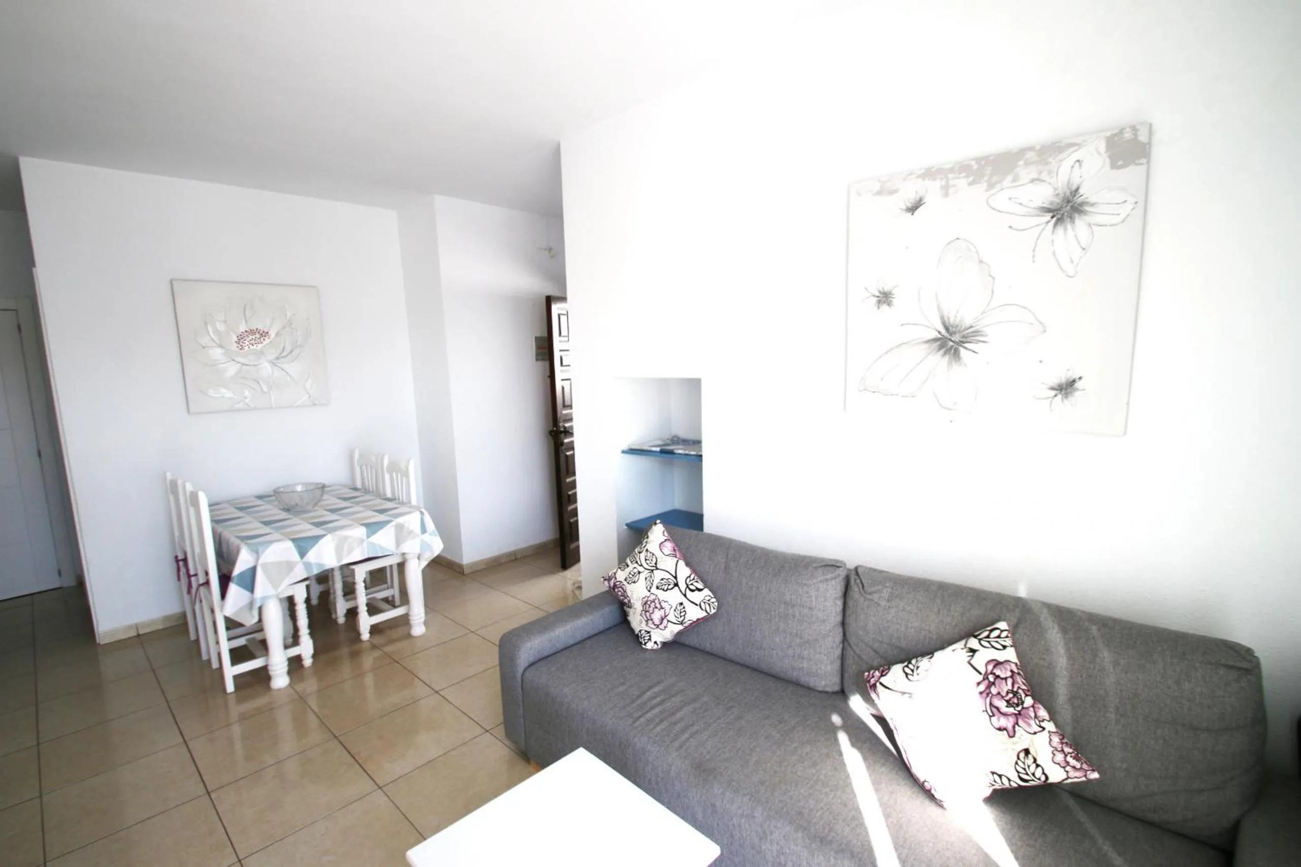 Dining area in Las Marinas B