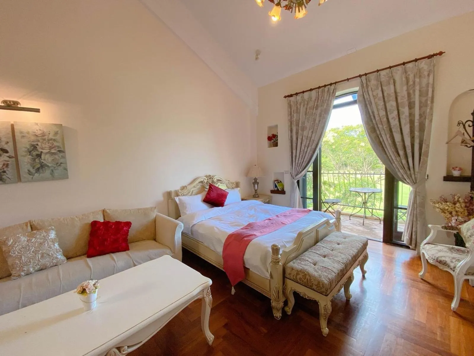 Bed in Kenting Tuscany Resort