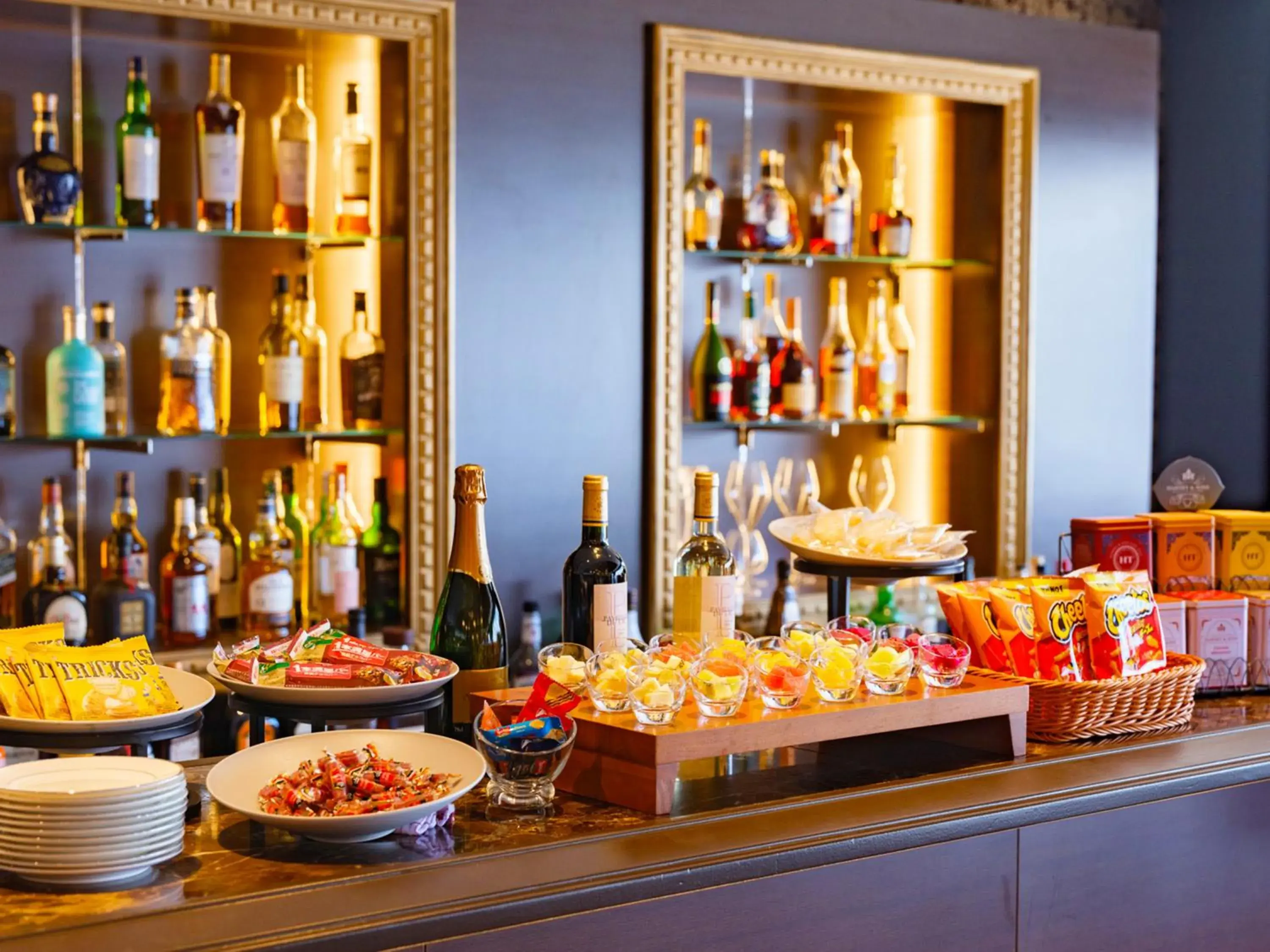 Lounge or bar in Hotel Nikko Himeji Lounge or bar in Hotel Nikko Himeji