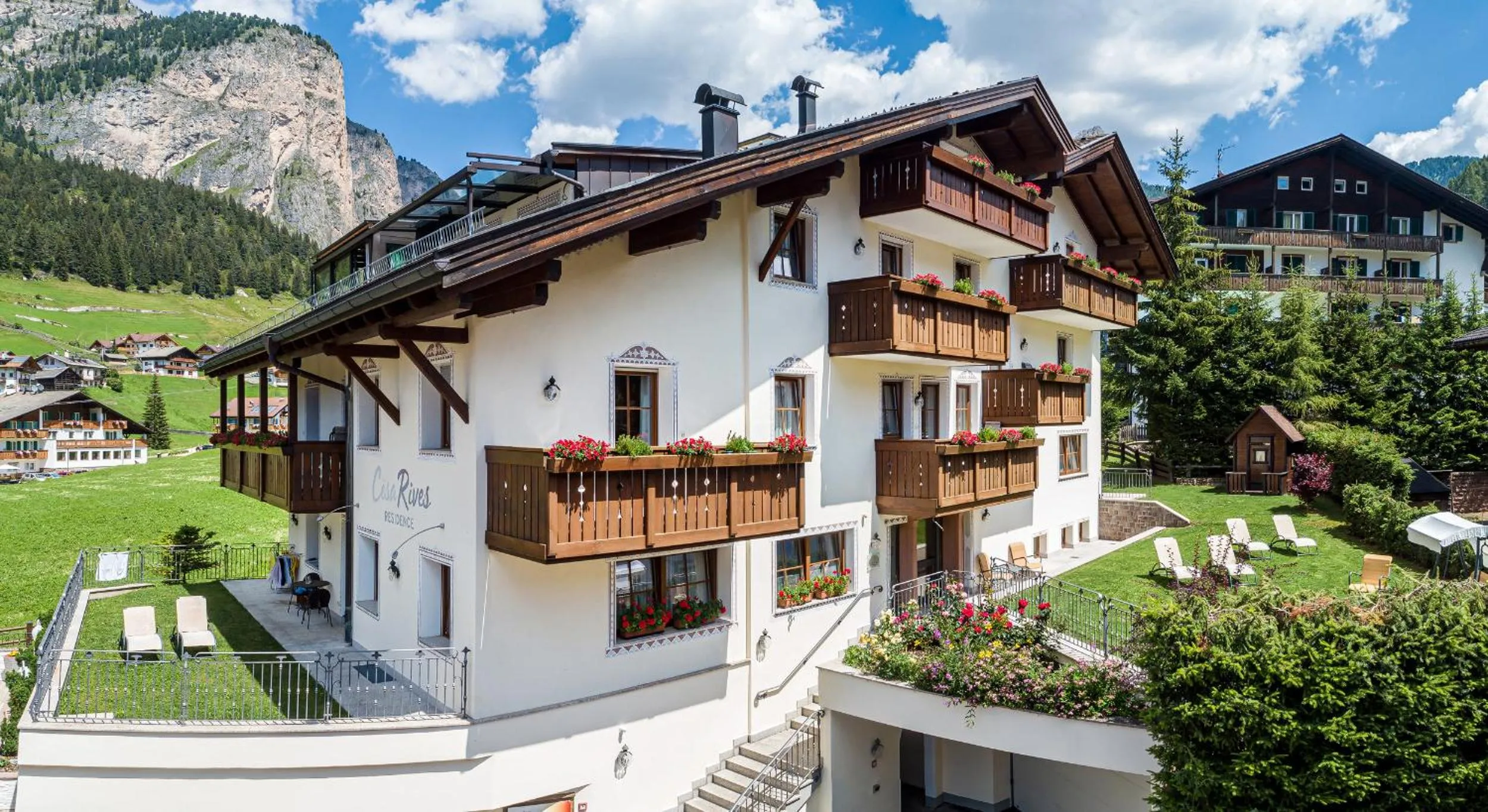 Facade/entrance in Residence Cesa Rives