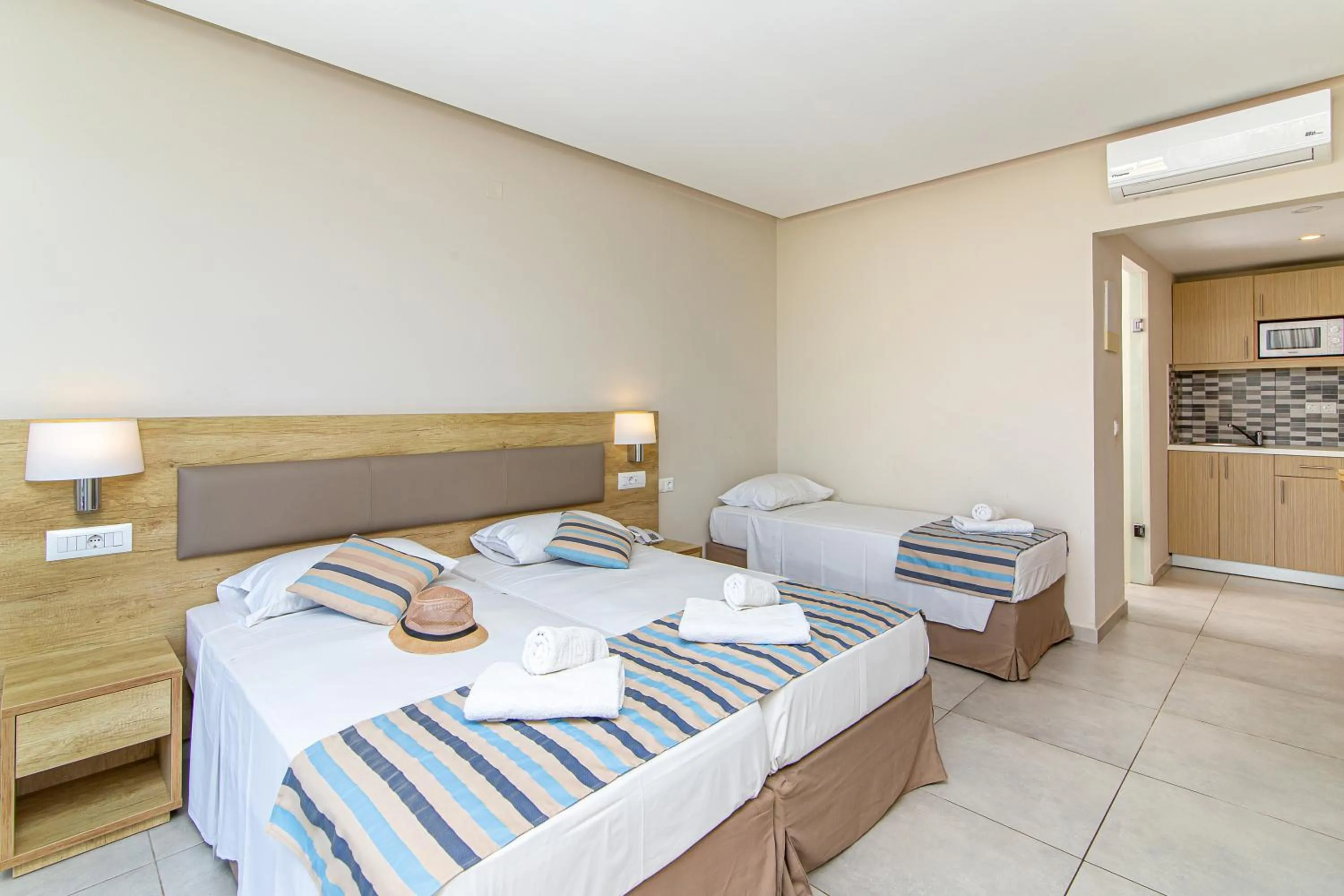 Photo of the whole room, Bed in Theo Star Beach Hotel