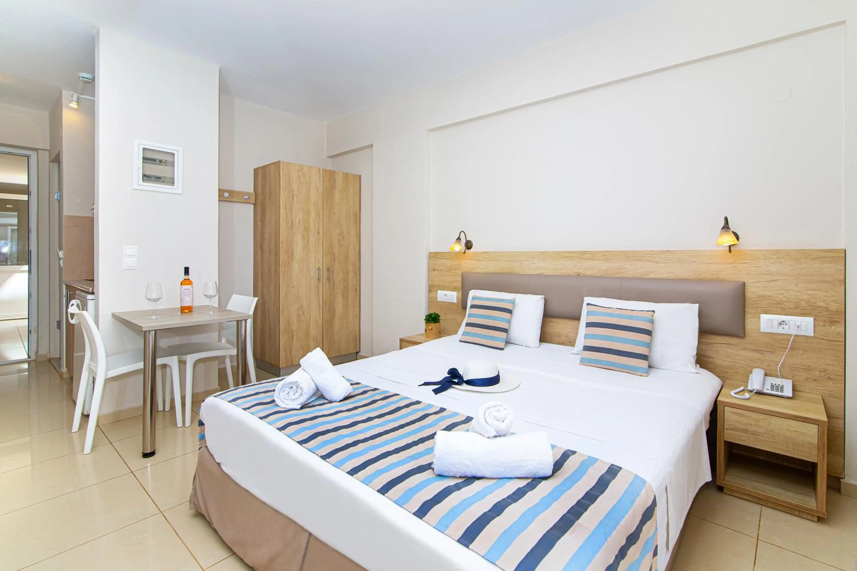 Bedroom, Bed in Theo Star Beach Hotel