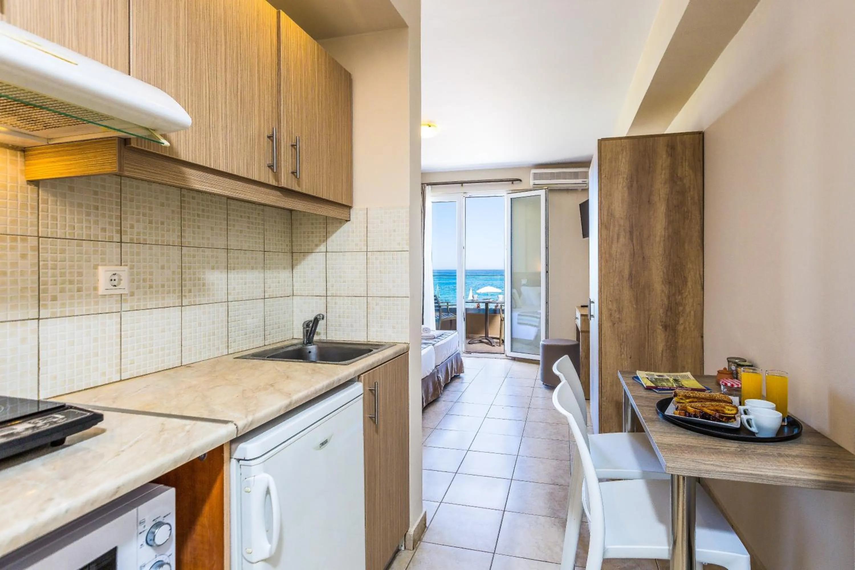 Kitchen or kitchenette in Theo Star Beach Hotel