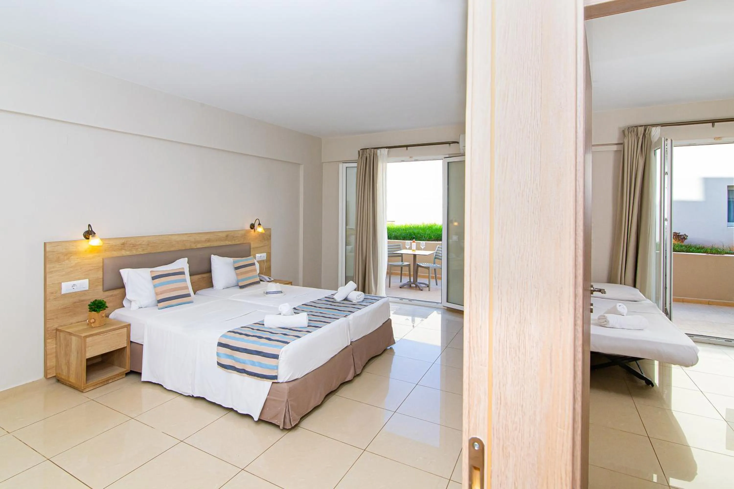 Bedroom, Bed in Theo Star Beach Hotel