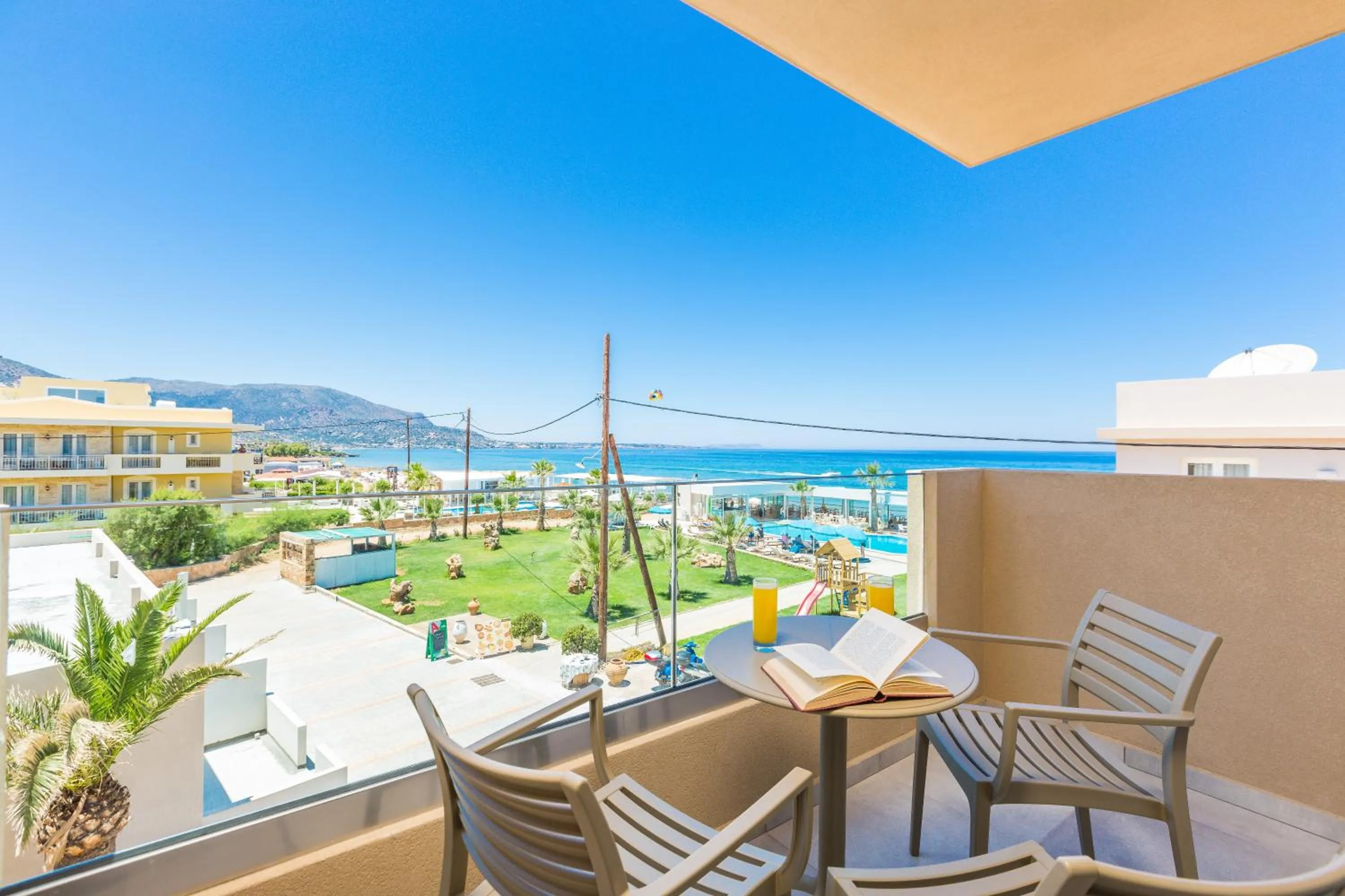 Balcony/Terrace in Theo Star Beach Hotel