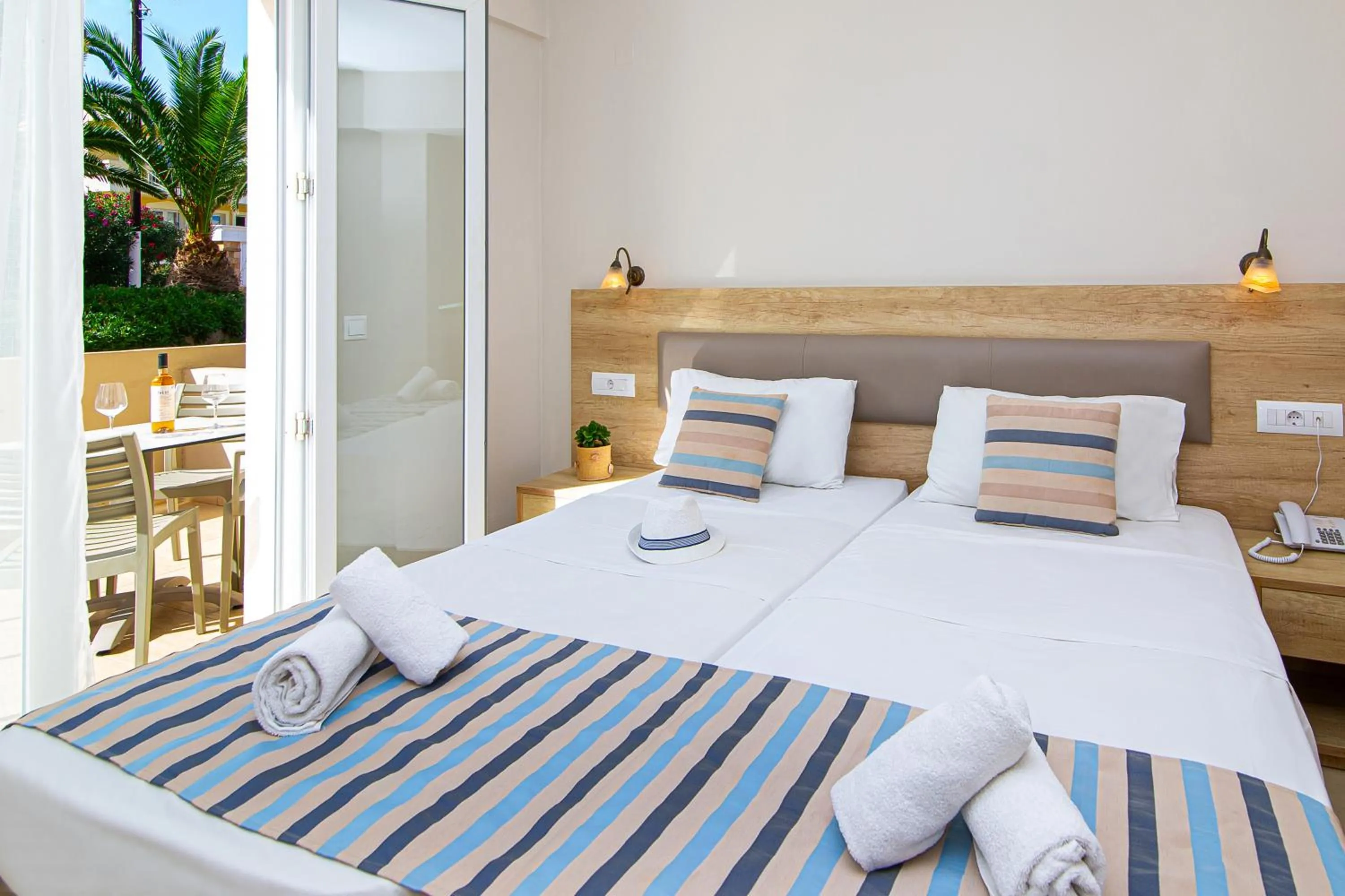 Bedroom, Bed in Theo Star Beach Hotel