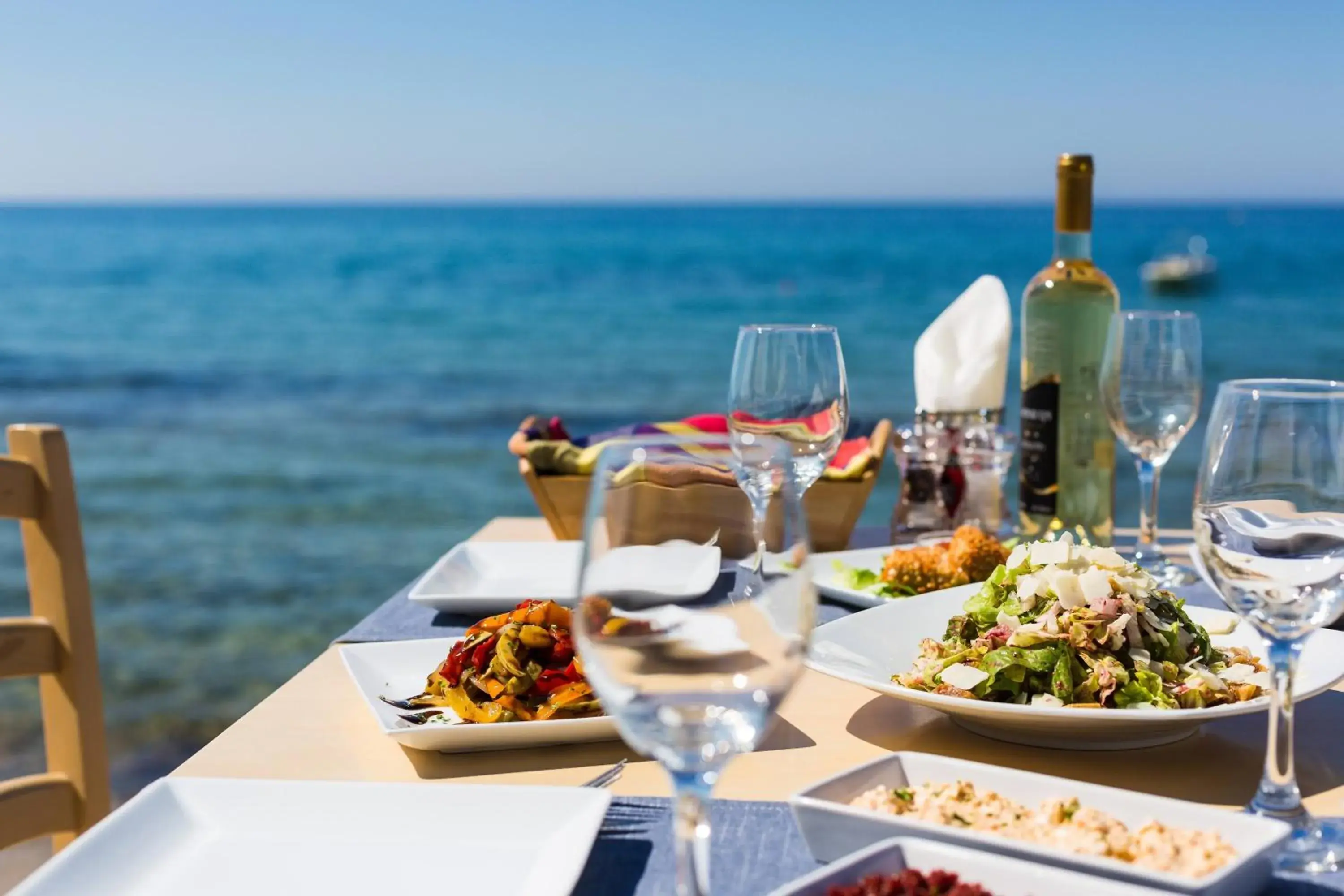 Food and drinks in Theo Star Beach Hotel Food and drinks in Theo Star Beach Hotel