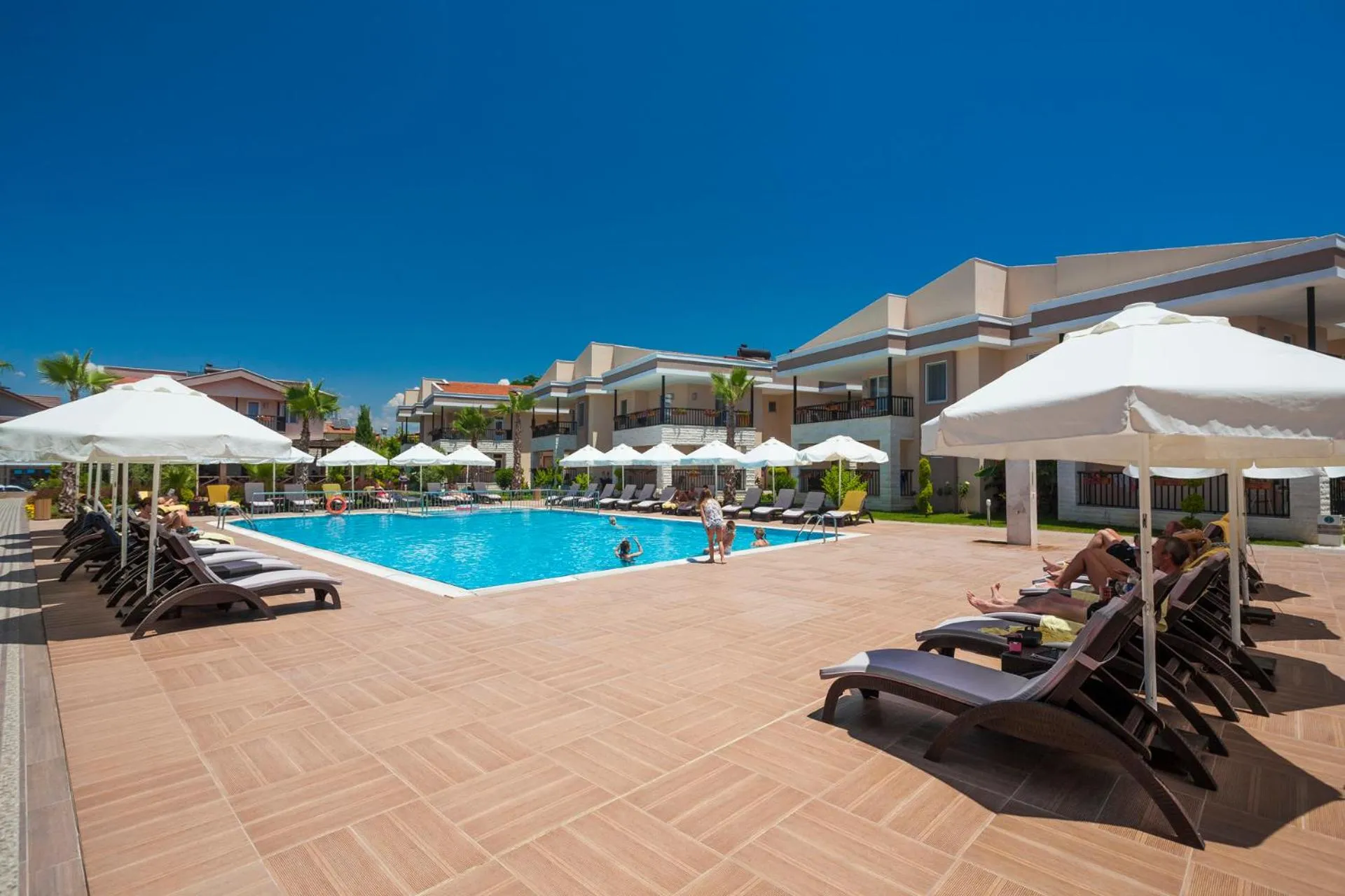 Swimming pool in Hotel Turan Prince - All Inclusive
