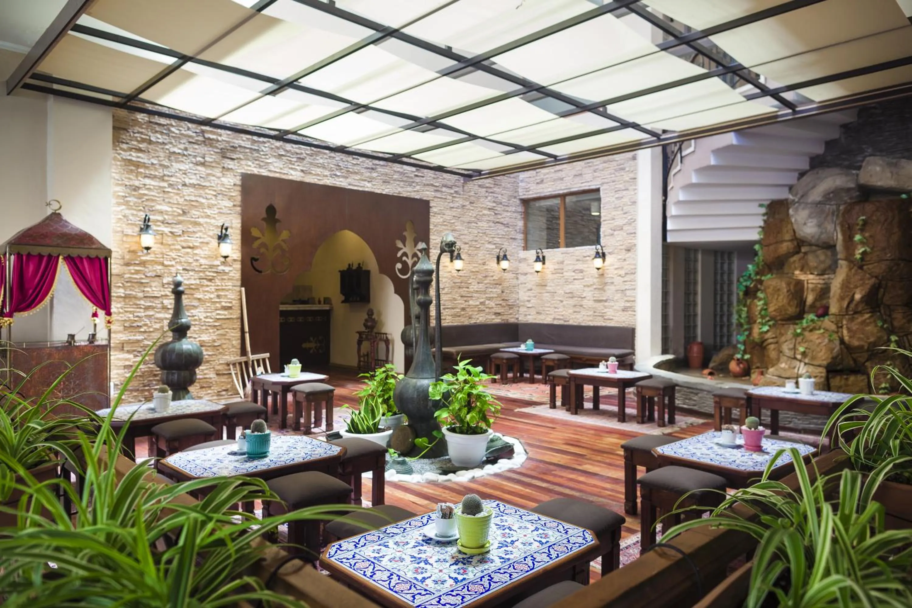 Communal lounge/ TV room in Hotel Turan Prince - All Inclusive