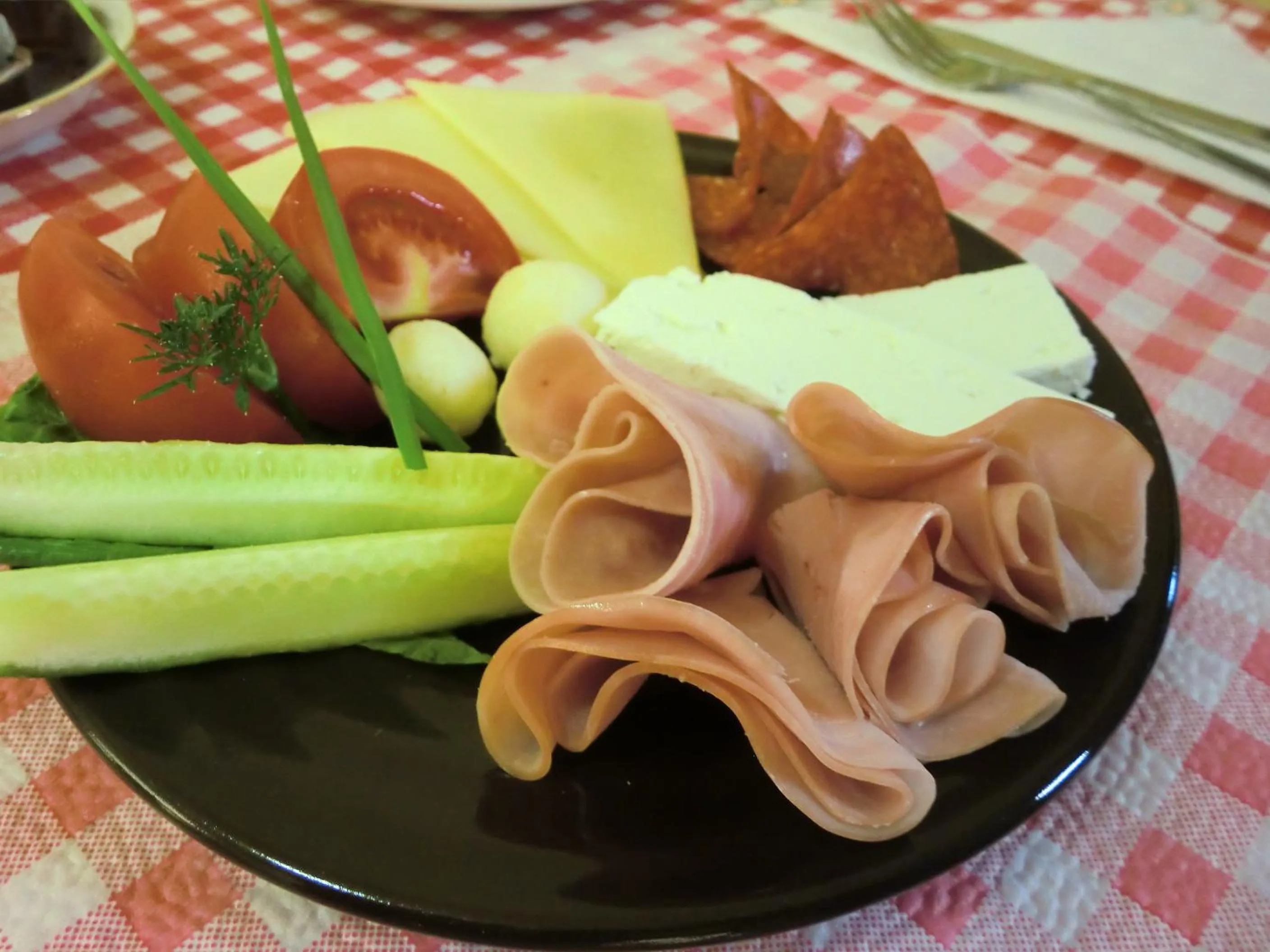Continental breakfast in Pension Casa Timar