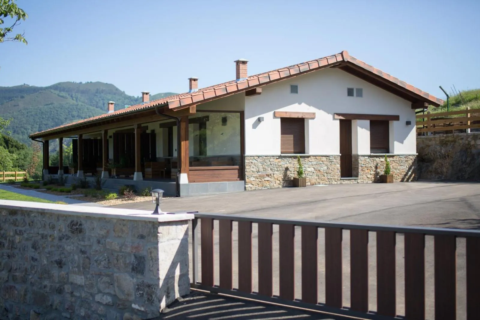 Property building in Fuente El Güeyu