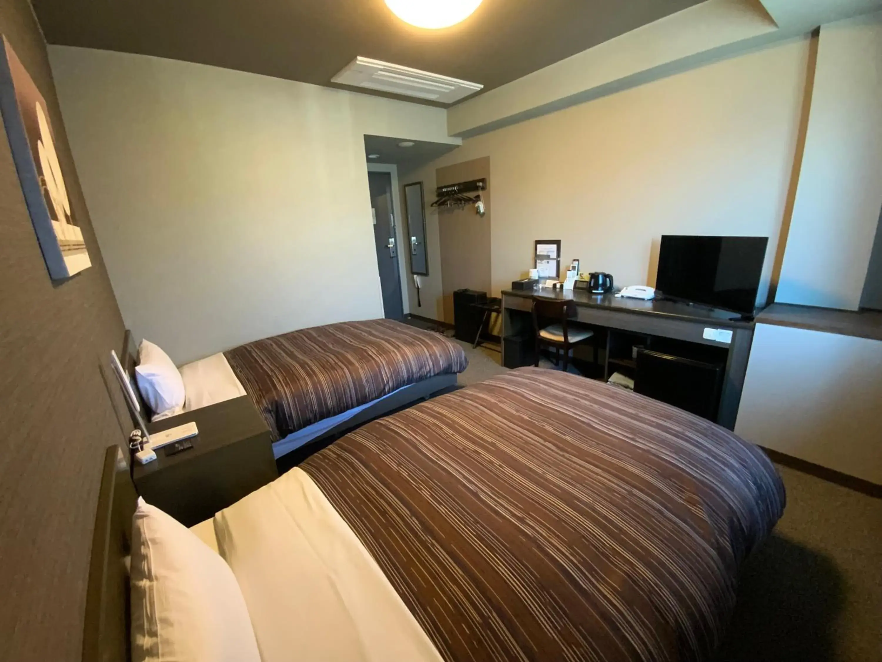Twin Room - single occupancy - Non-Smoking in Hotel Route-Inn Nakano Twin Room - single occupancy - Non-Smoking in Hotel Route-Inn Nakano