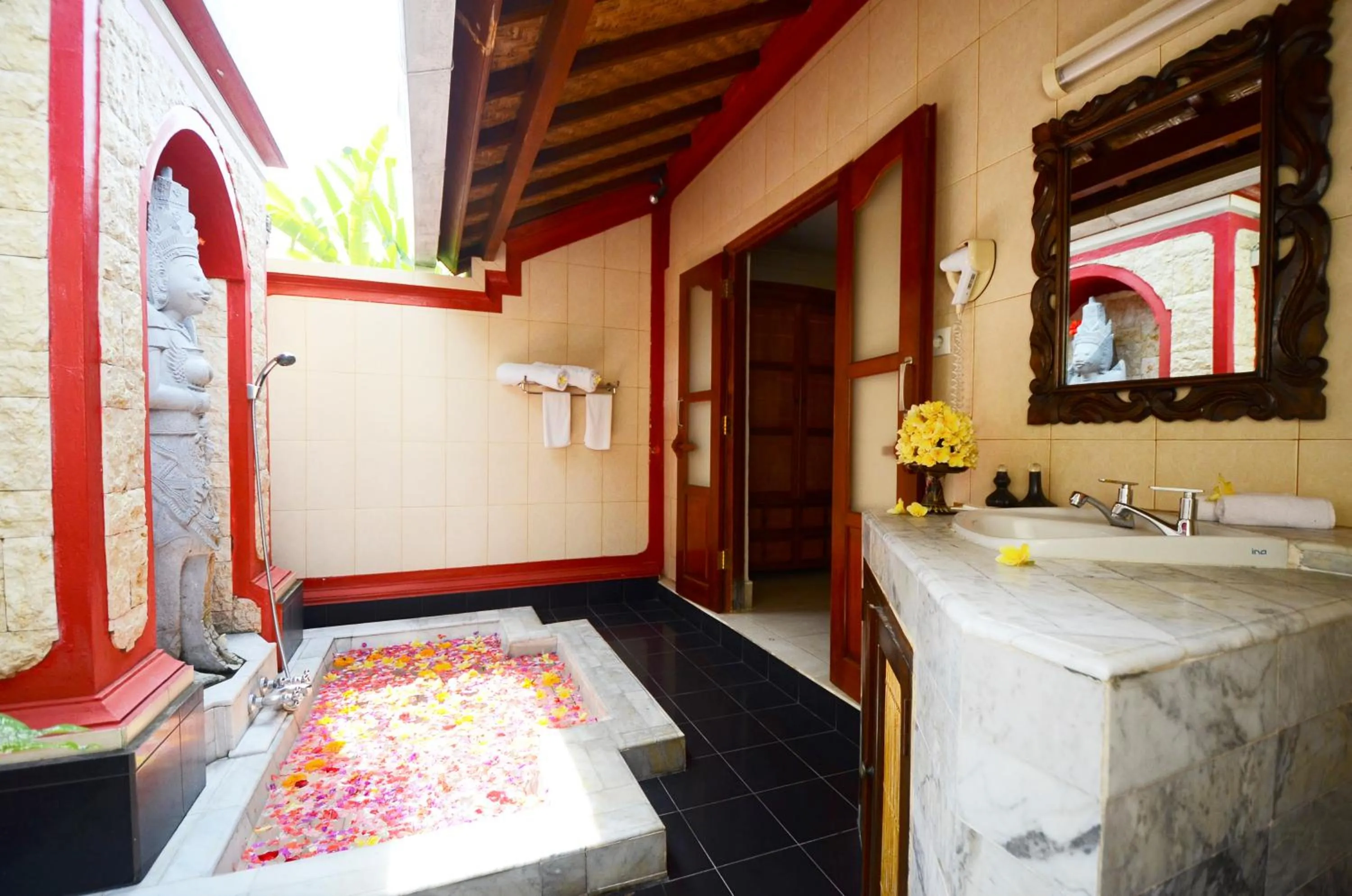 Bathroom in Tirta Ayu Hotel and Restaurant