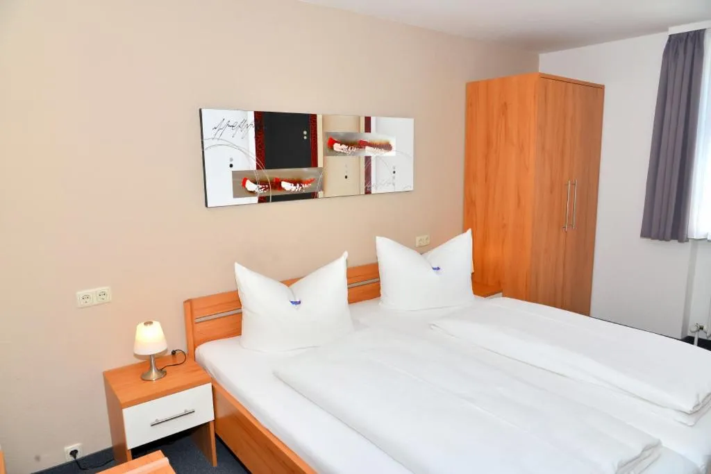 Bedroom, Bed in Gasthof Kolb