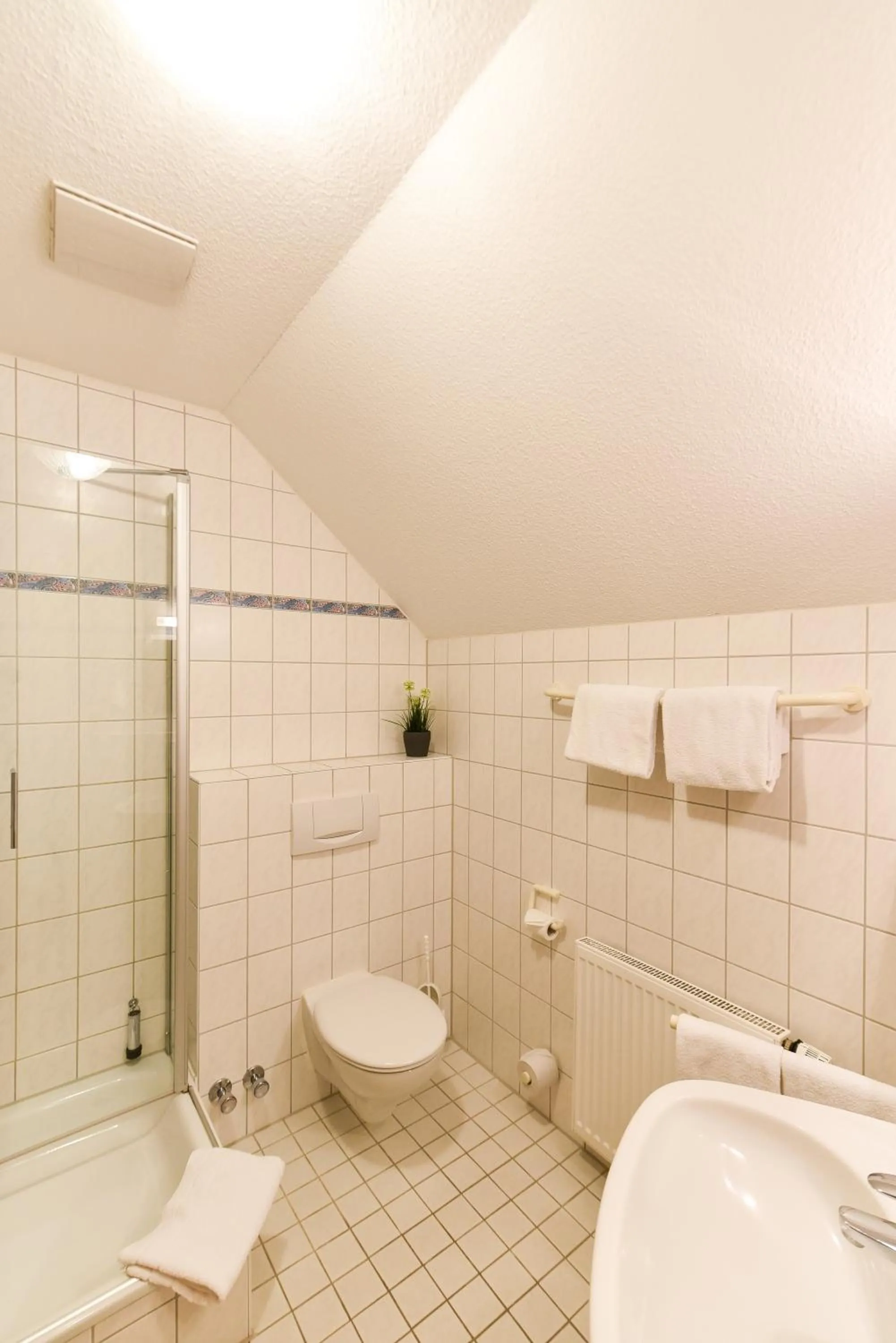 Bathroom in Gasthof Kolb