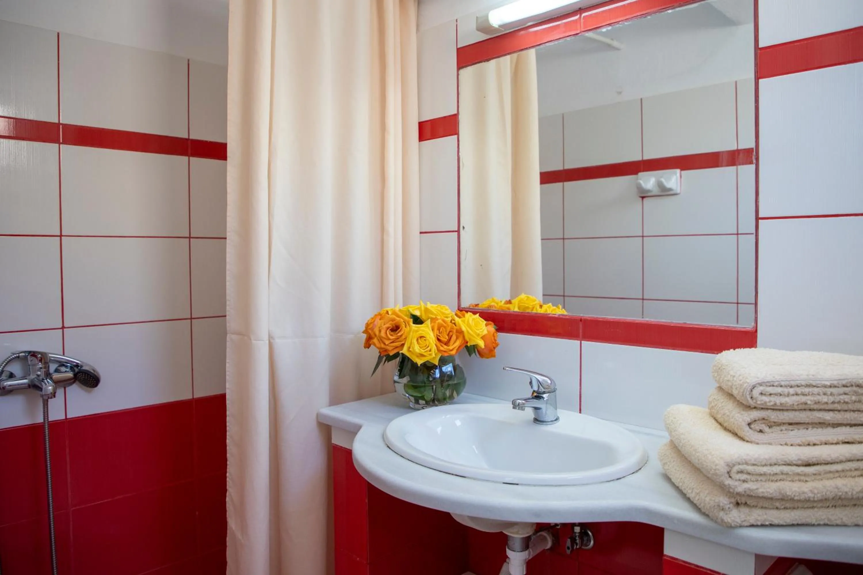 Bathroom in Stefanie Studios