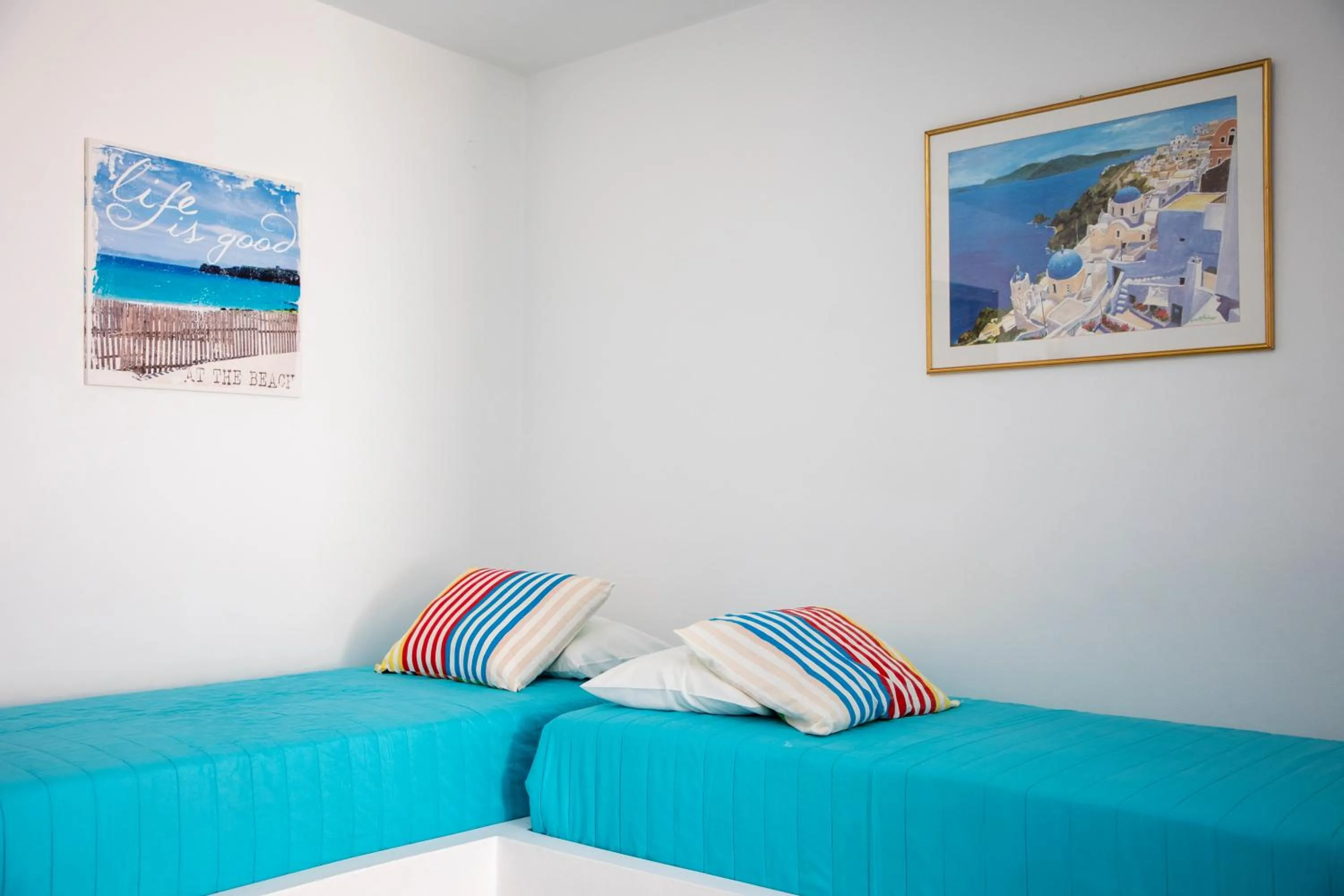 Bed in Stefanie Studios